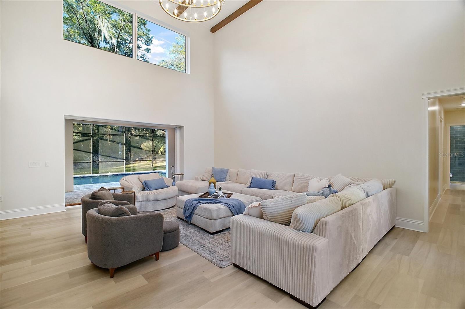 1933 S FARM RD, DELAND, FL, 32720