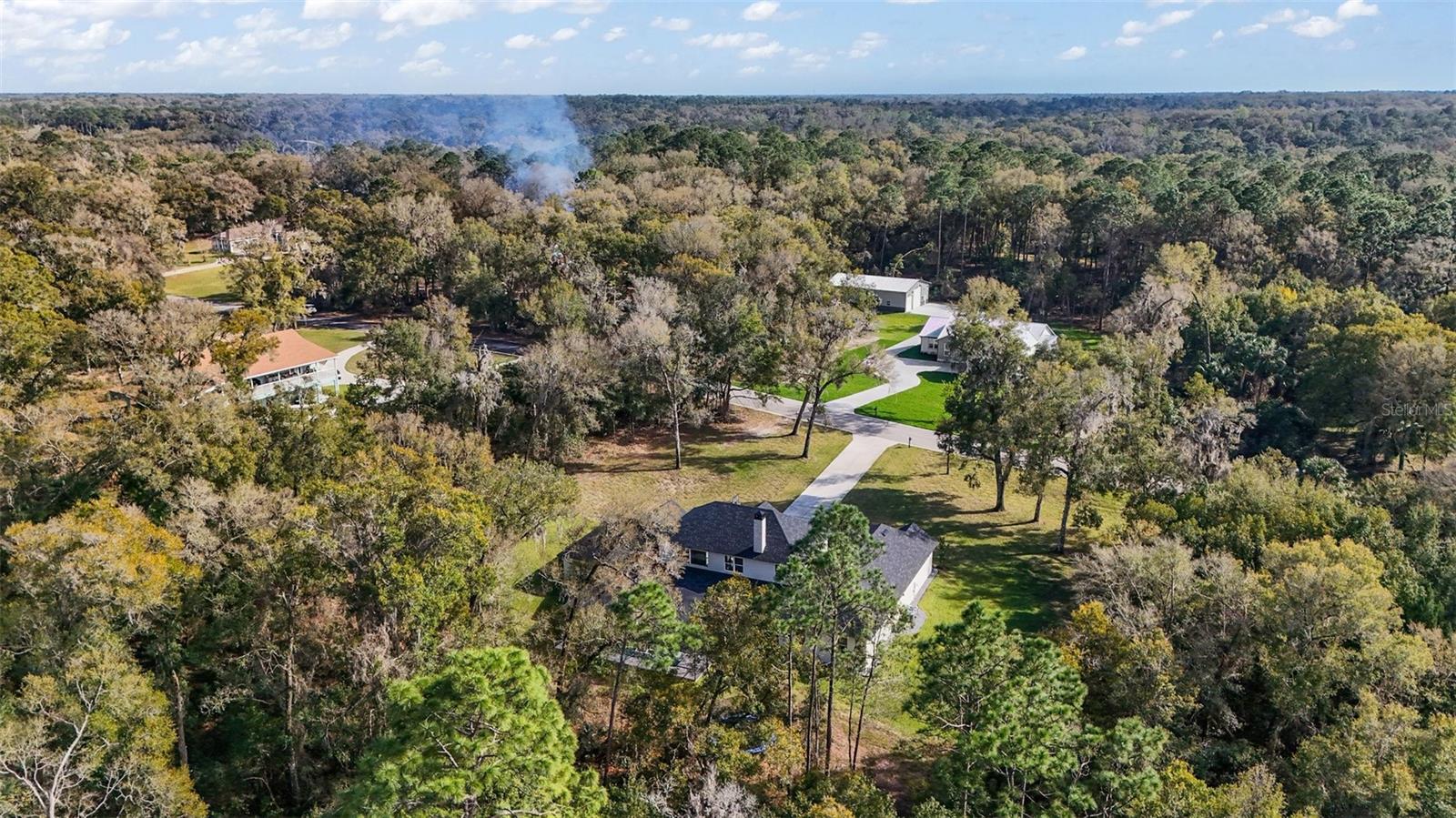 1933 S FARM RD, DELAND, FL, 32720