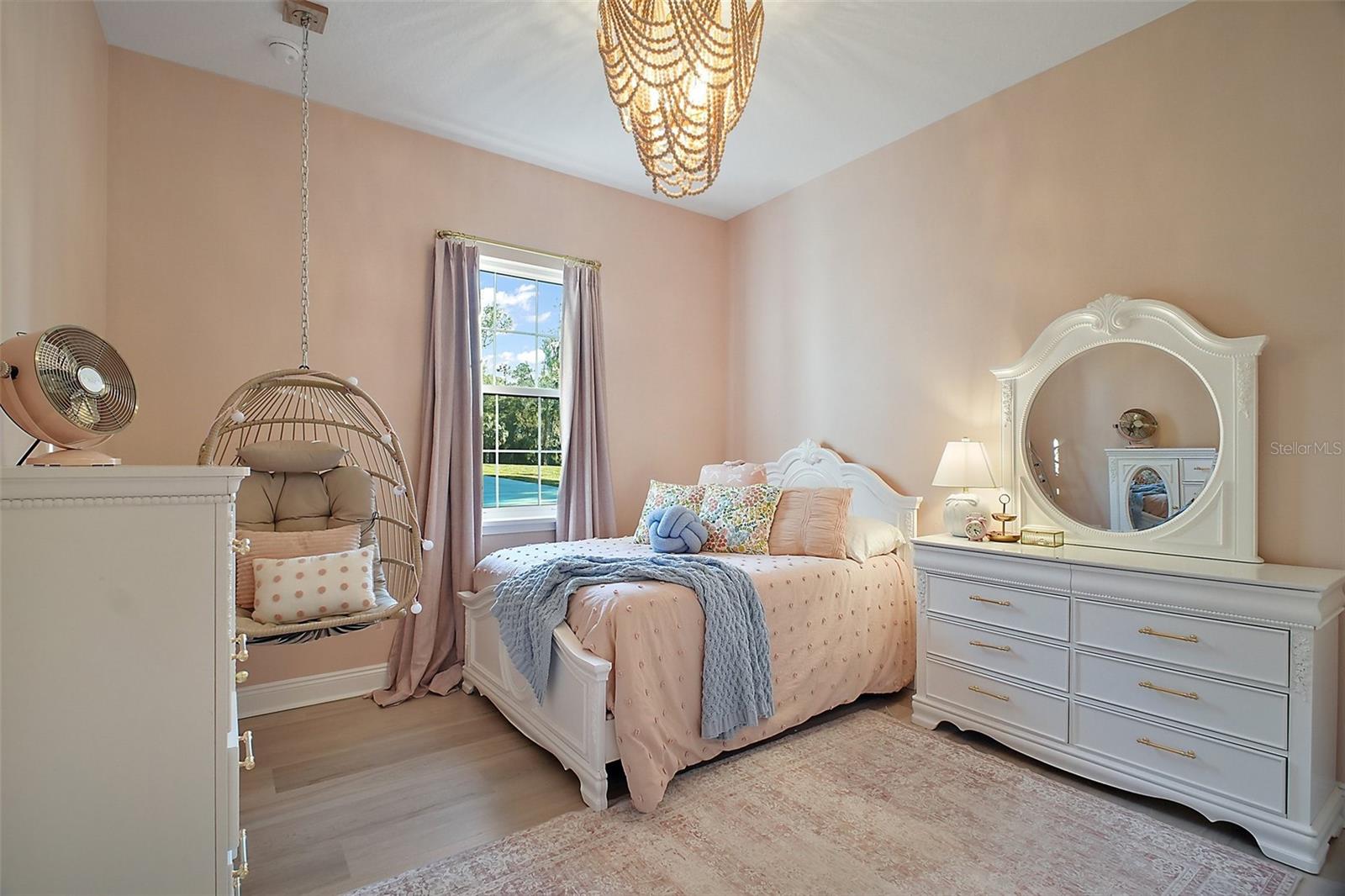 1933 S FARM RD, DELAND, FL, 32720