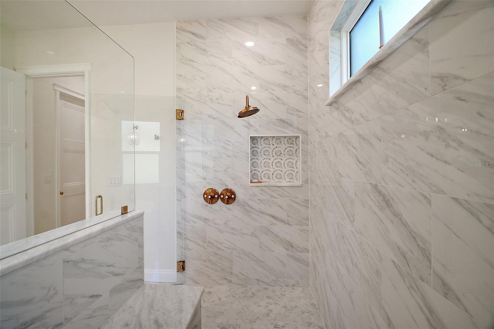 1933 S FARM RD, DELAND, FL, 32720