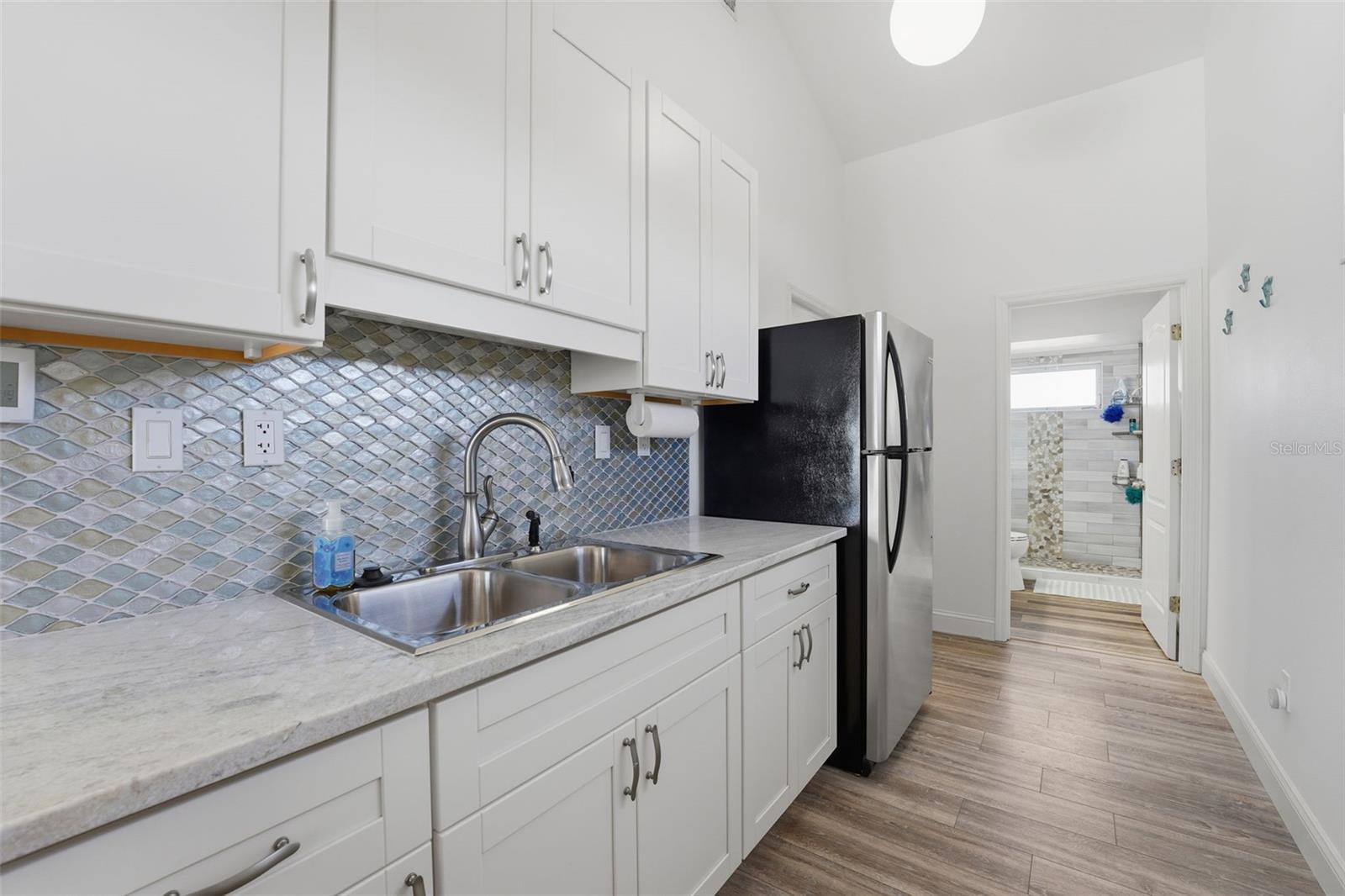 220 MOCKINGBIRD LN, ENGLEWOOD, FL, 34223