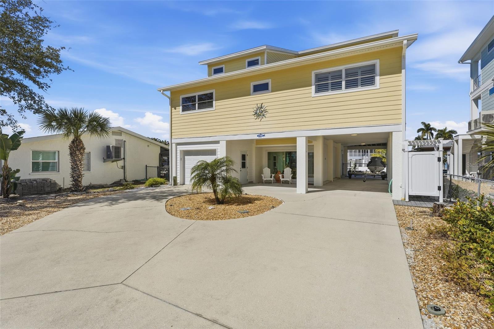 220 MOCKINGBIRD LN, ENGLEWOOD, FL, 34223