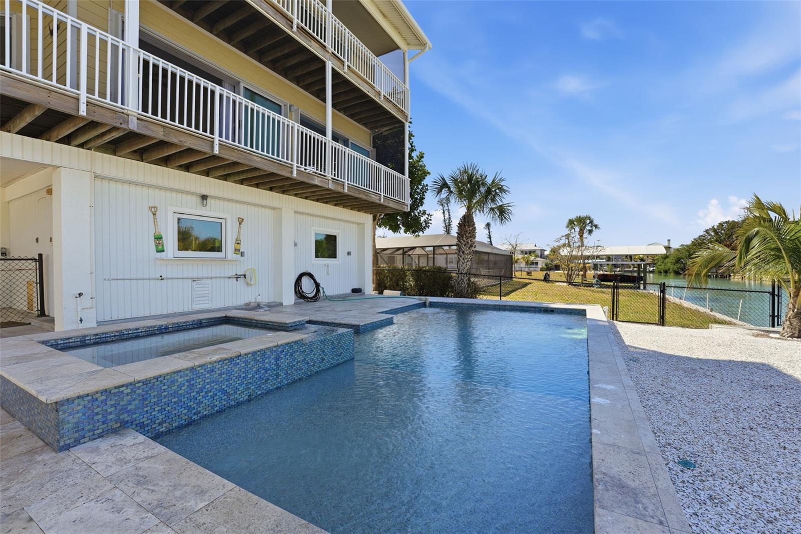 220 MOCKINGBIRD LN, ENGLEWOOD, FL, 34223