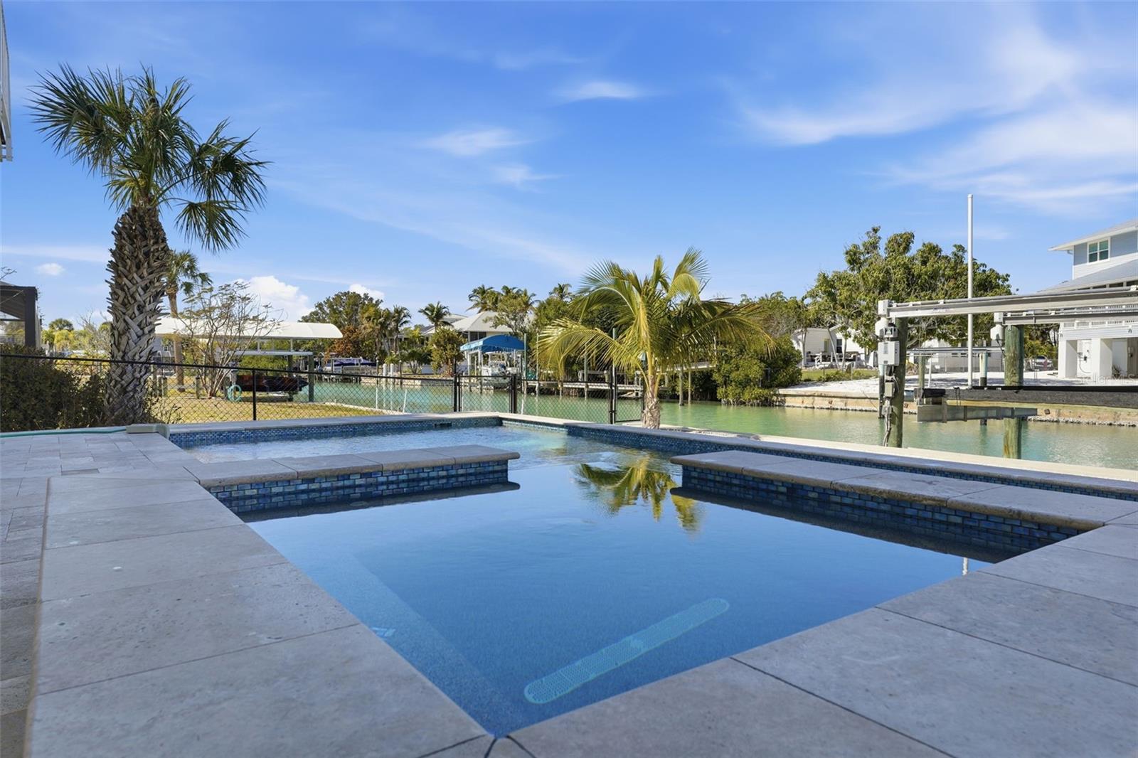 220 MOCKINGBIRD LN, ENGLEWOOD, FL, 34223