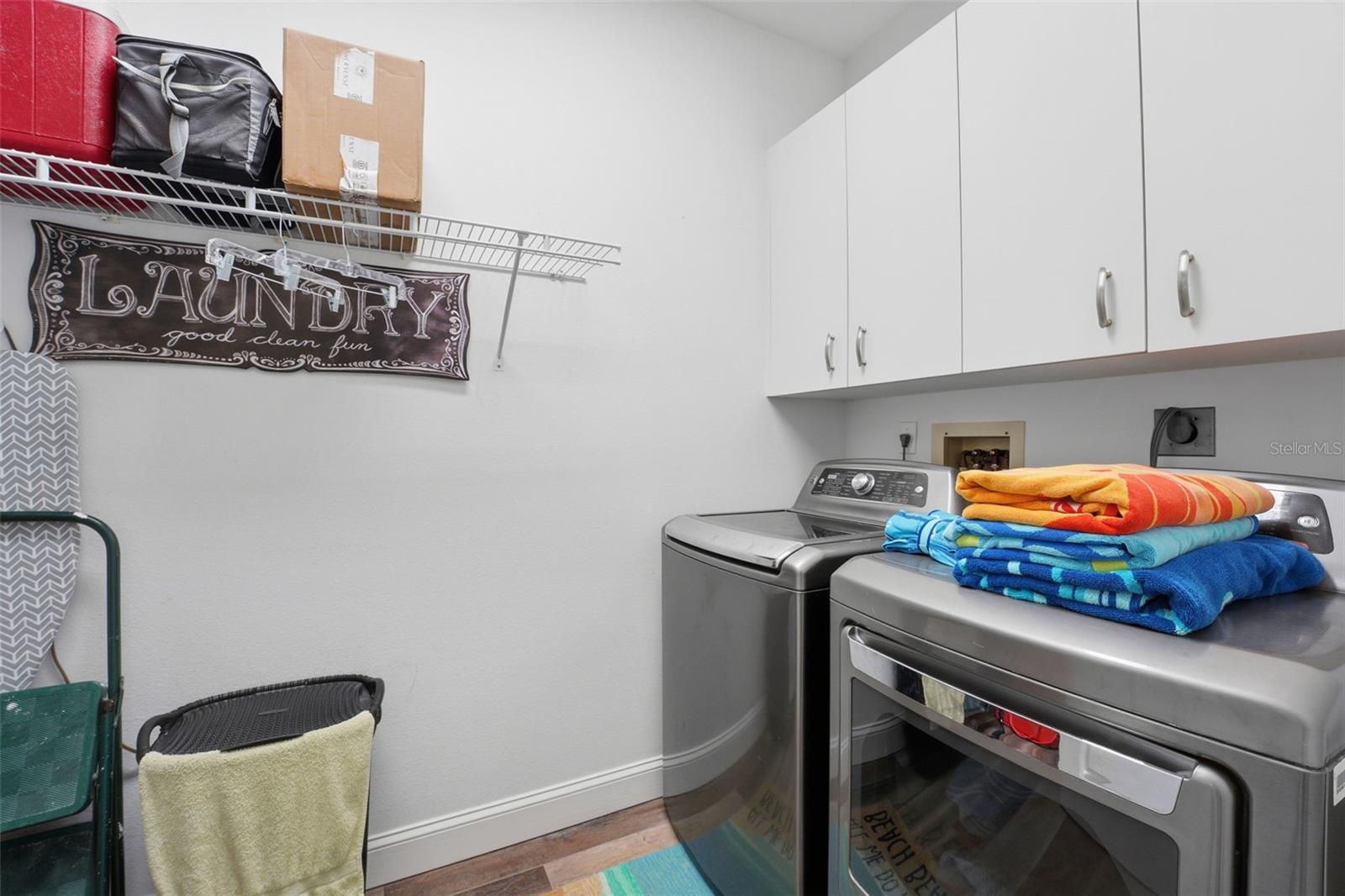 220 MOCKINGBIRD LN, ENGLEWOOD, FL, 34223