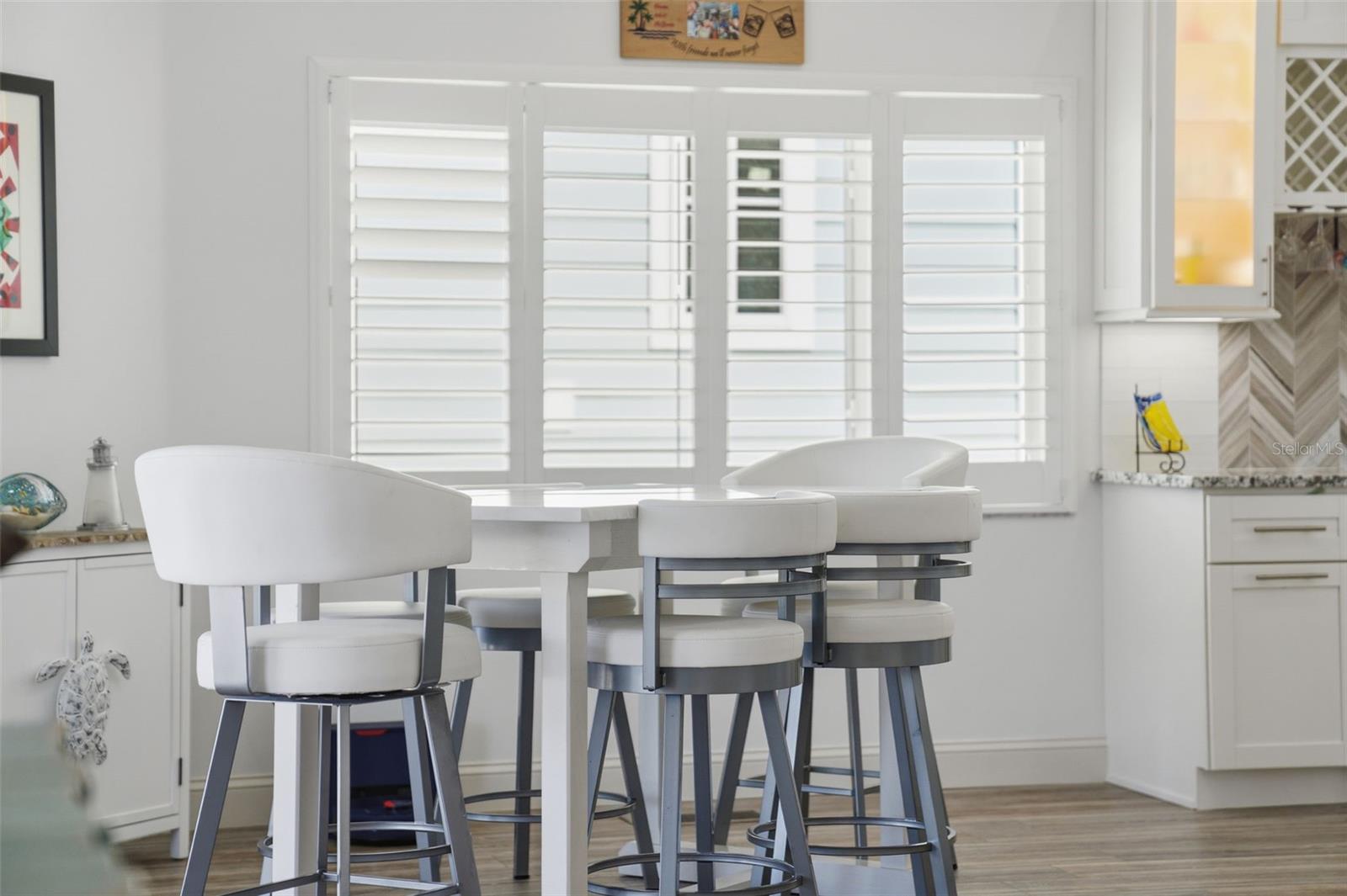 220 MOCKINGBIRD LN, ENGLEWOOD, FL, 34223