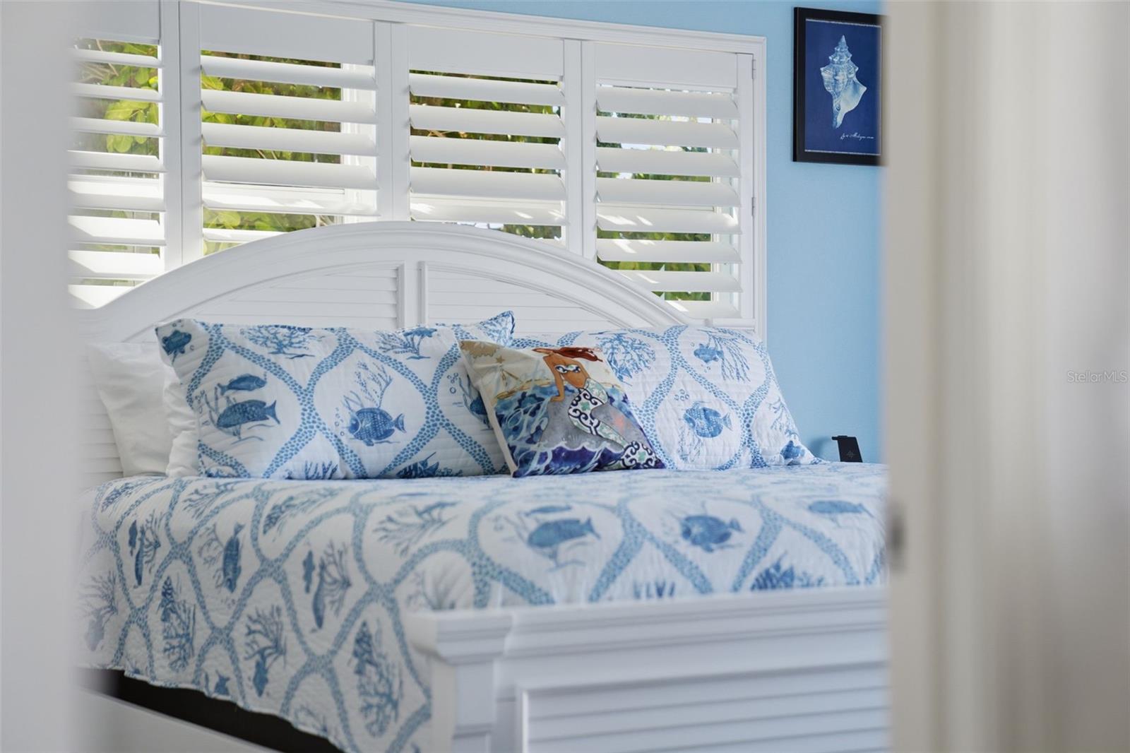 220 MOCKINGBIRD LN, ENGLEWOOD, FL, 34223