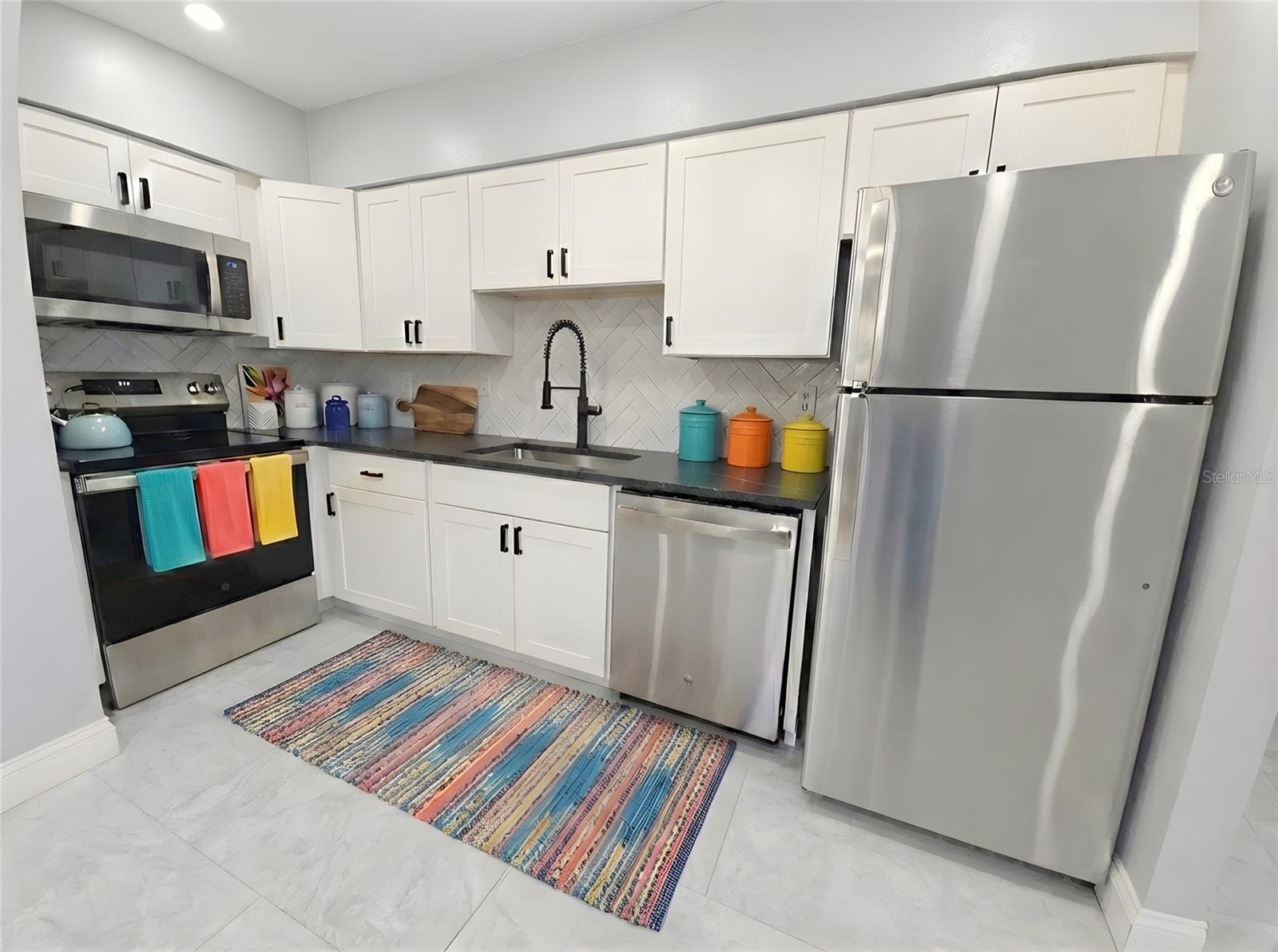 2941A SHORE DR, SAFETY HARBOR, FL, 34695