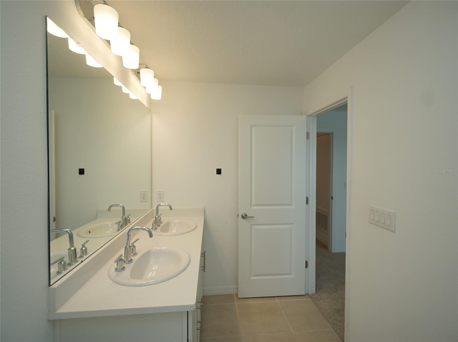 2407 PARAVANE WAY, WESLEY CHAPEL, FL, 33543