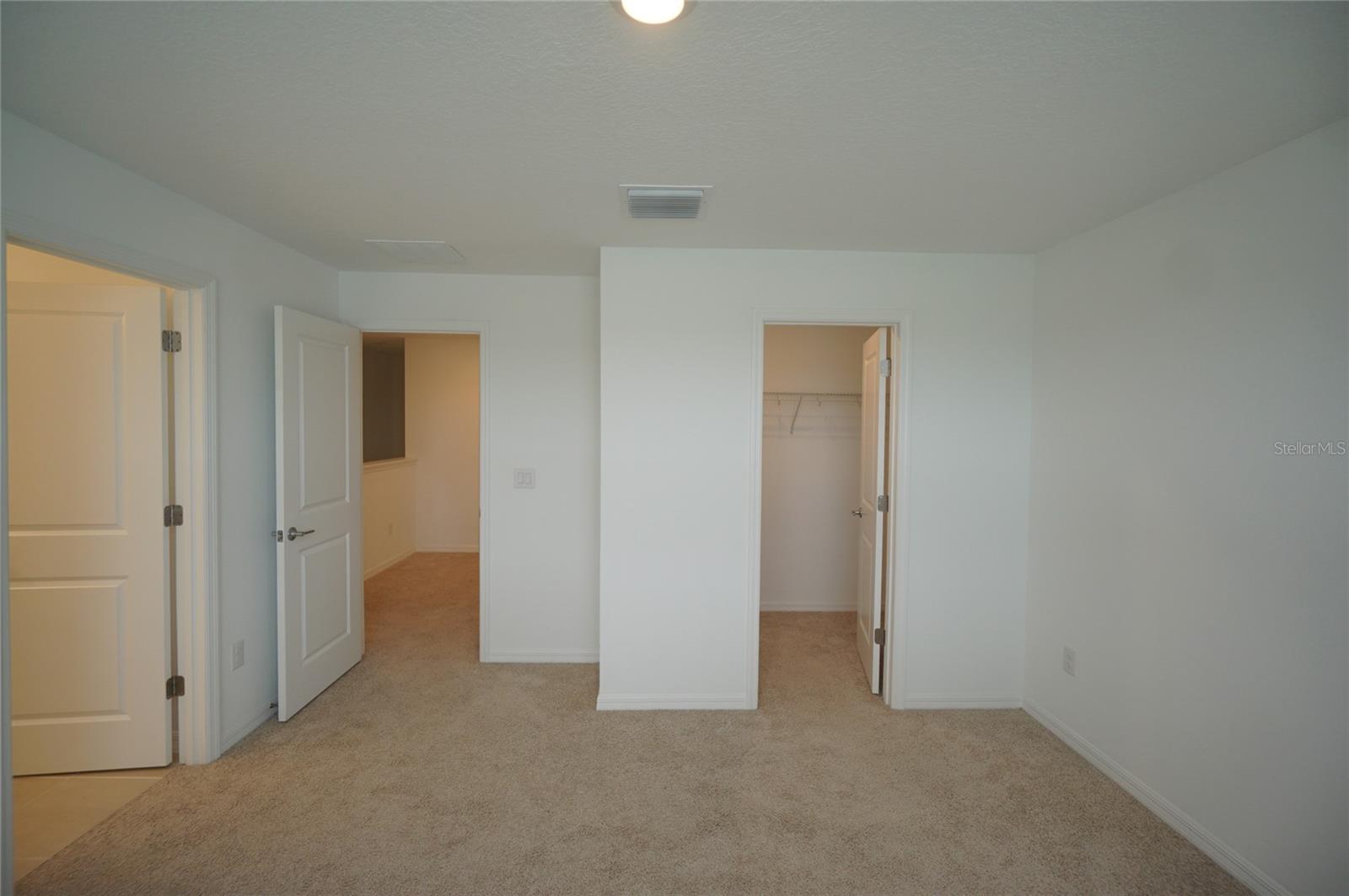 2407 PARAVANE WAY, WESLEY CHAPEL, FL, 33543