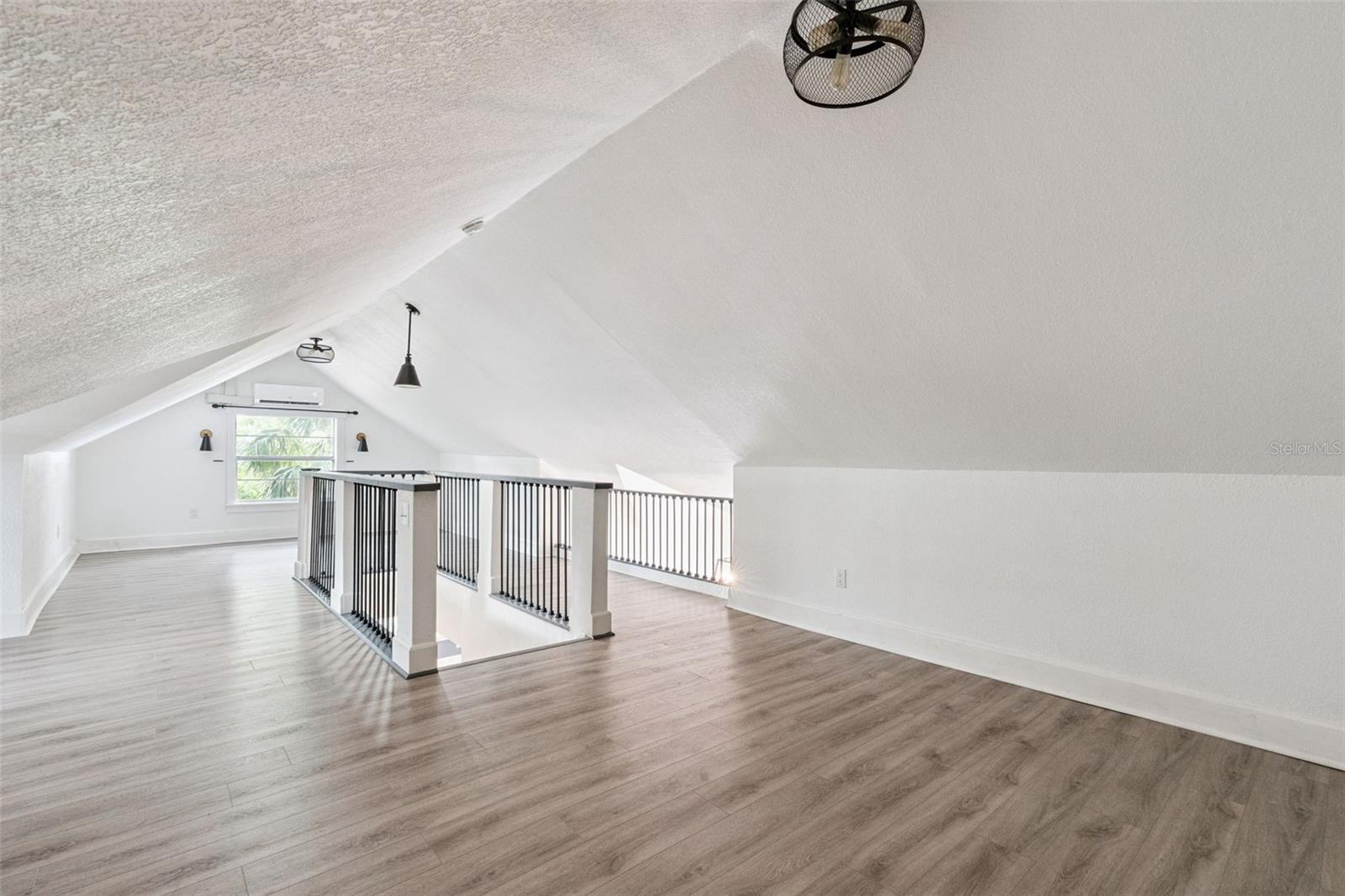 1016 WASHINGTON AVE, EUSTIS, FL, 32726