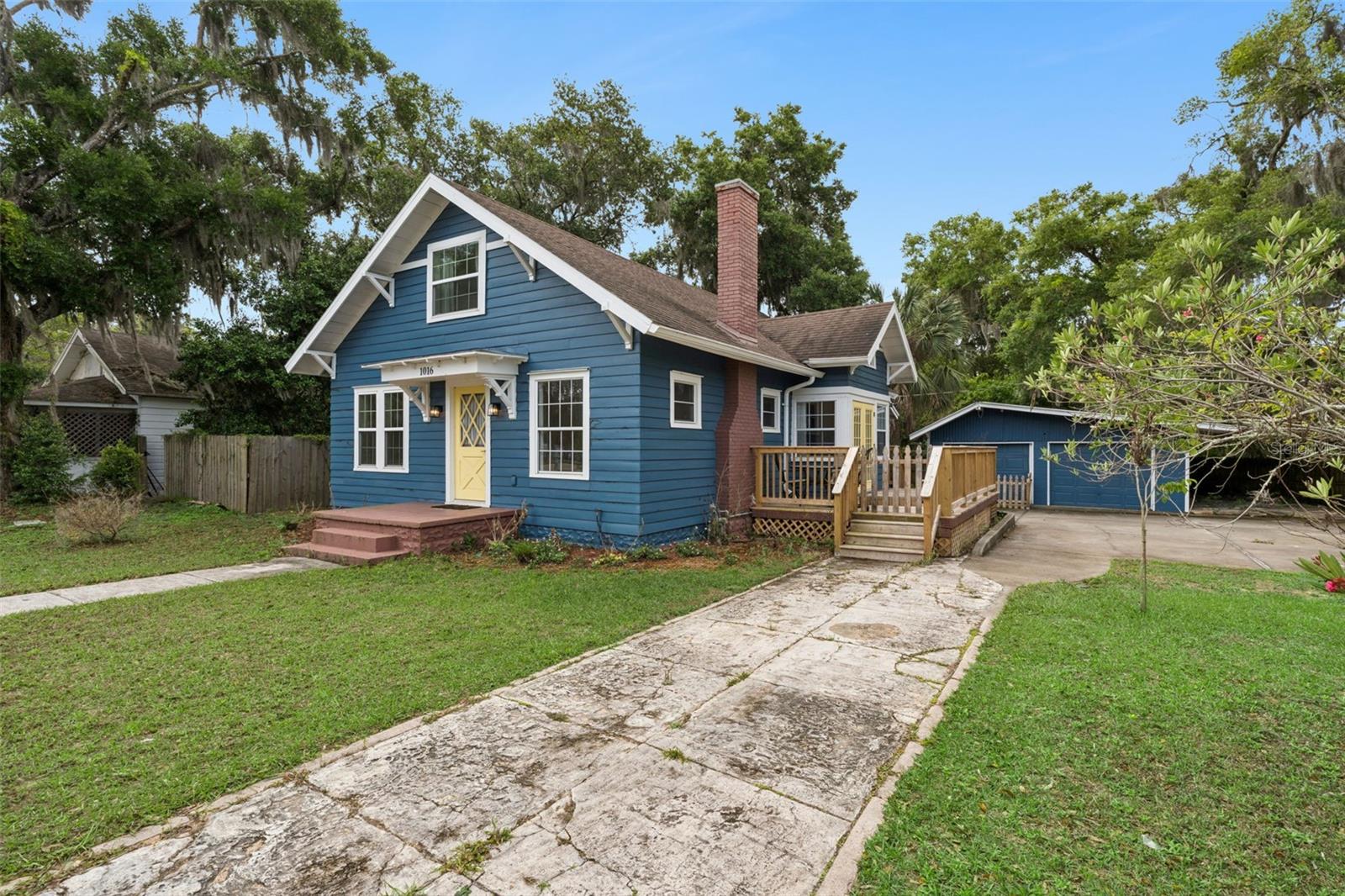 1016 WASHINGTON AVE, EUSTIS, FL, 32726