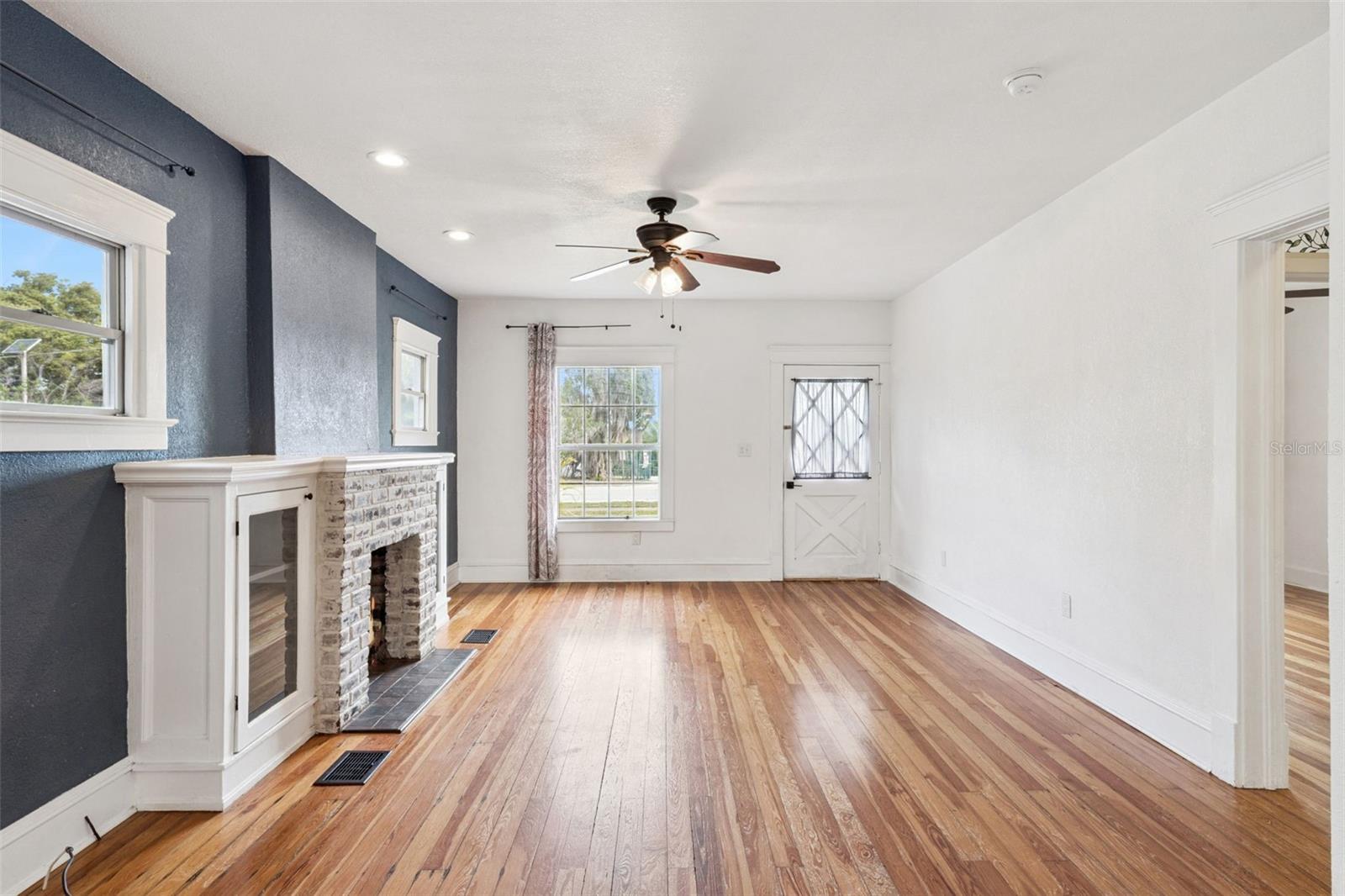 1016 WASHINGTON AVE, EUSTIS, FL, 32726