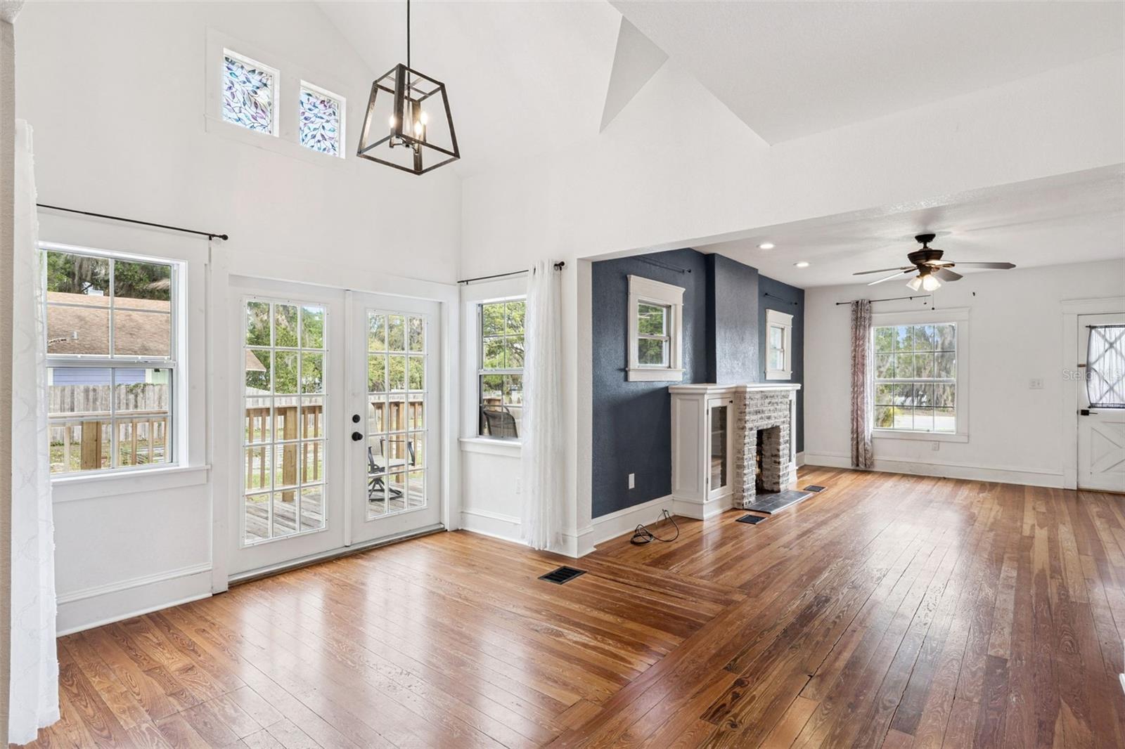 1016 WASHINGTON AVE, EUSTIS, FL, 32726