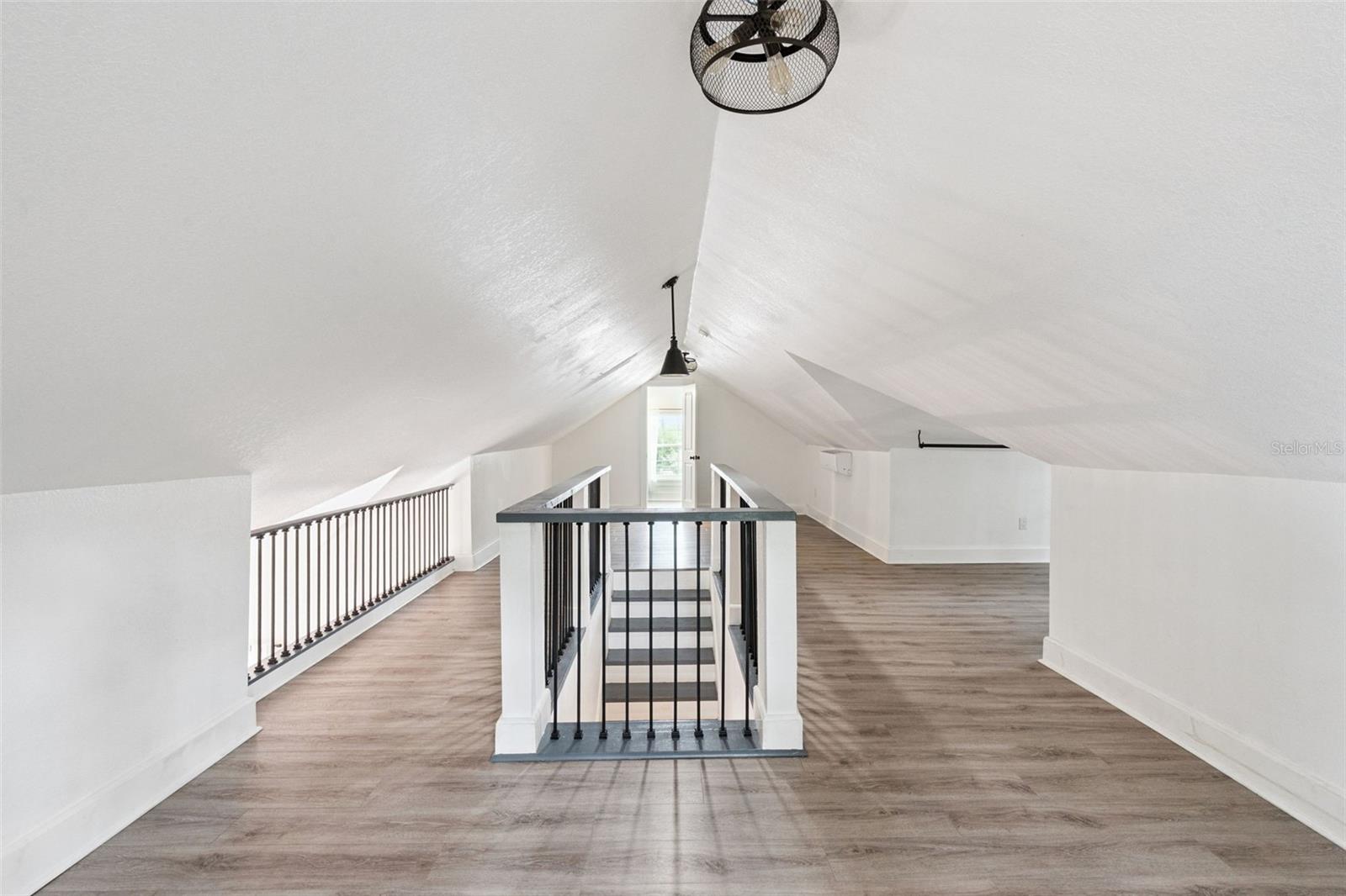 1016 WASHINGTON AVE, EUSTIS, FL, 32726