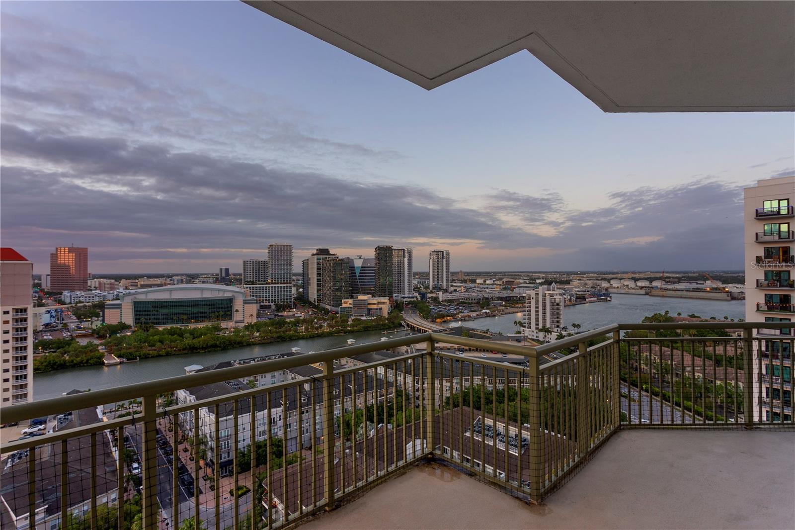 450 KNIGHTS RUN AVE #1901, TAMPA, FL, 33602