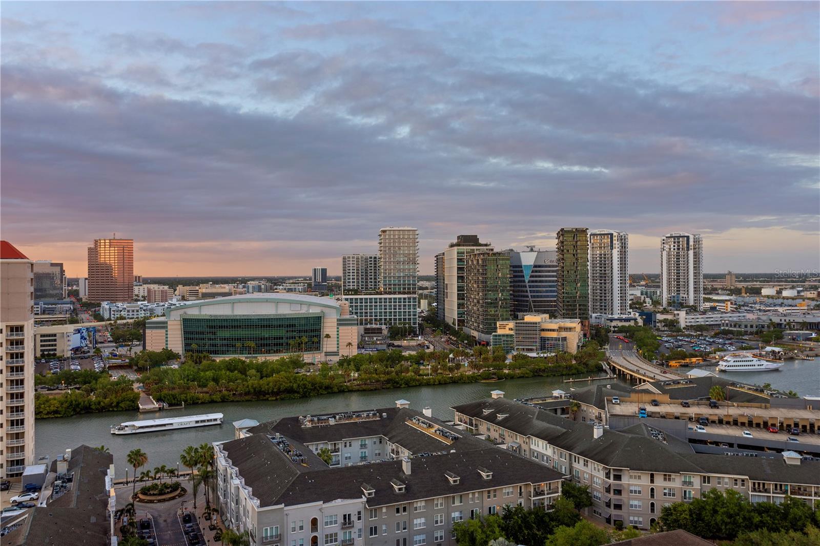 450 KNIGHTS RUN AVE #1901, TAMPA, FL, 33602