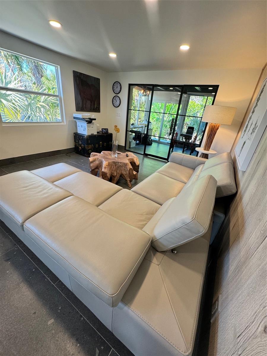 541 SPANISH DR N, LONGBOAT KEY, FL, 34228