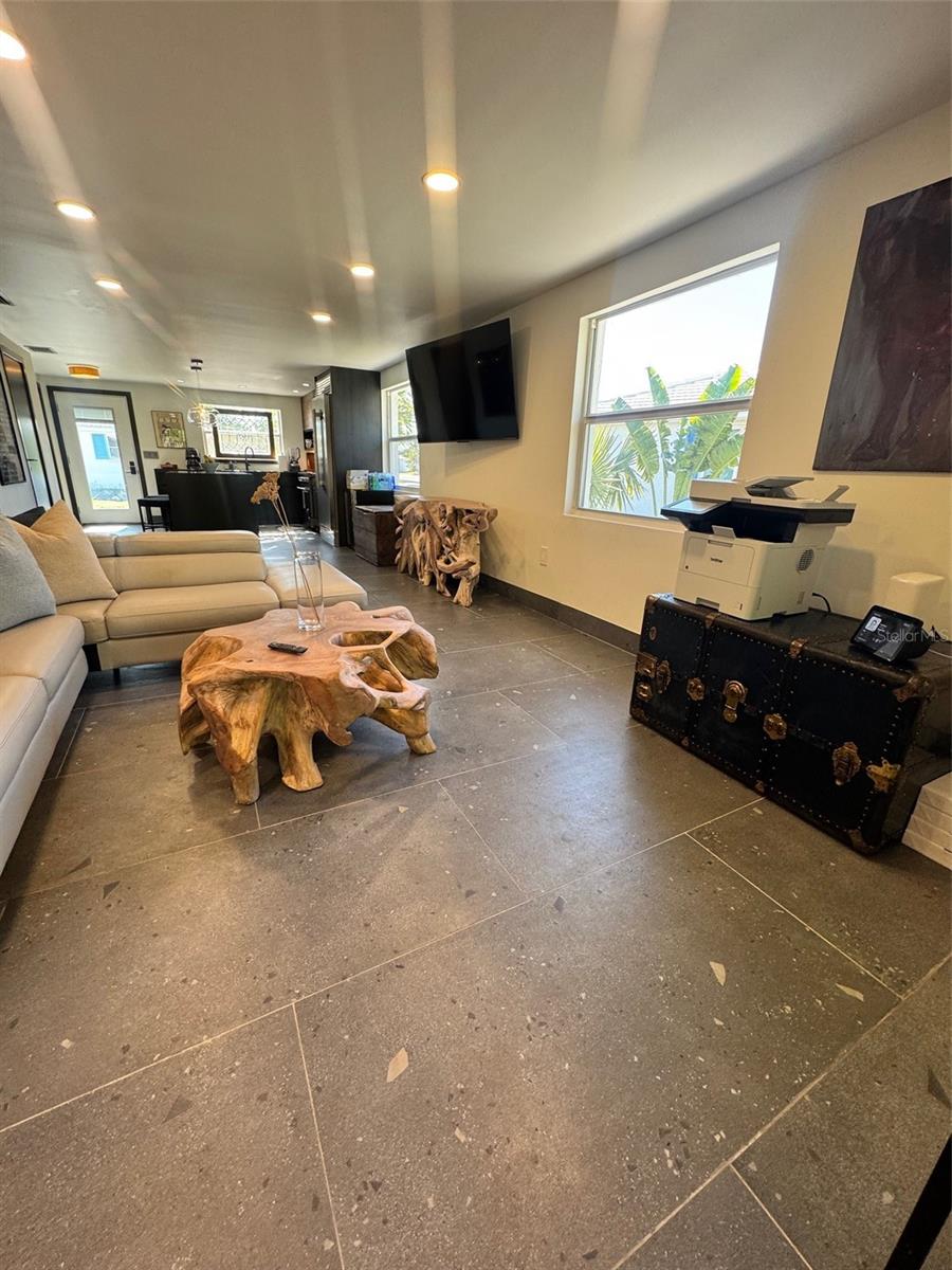 541 SPANISH DR N, LONGBOAT KEY, FL, 34228