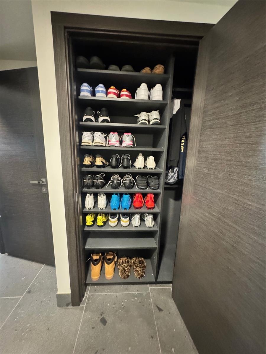 541 SPANISH DR N, LONGBOAT KEY, FL, 34228