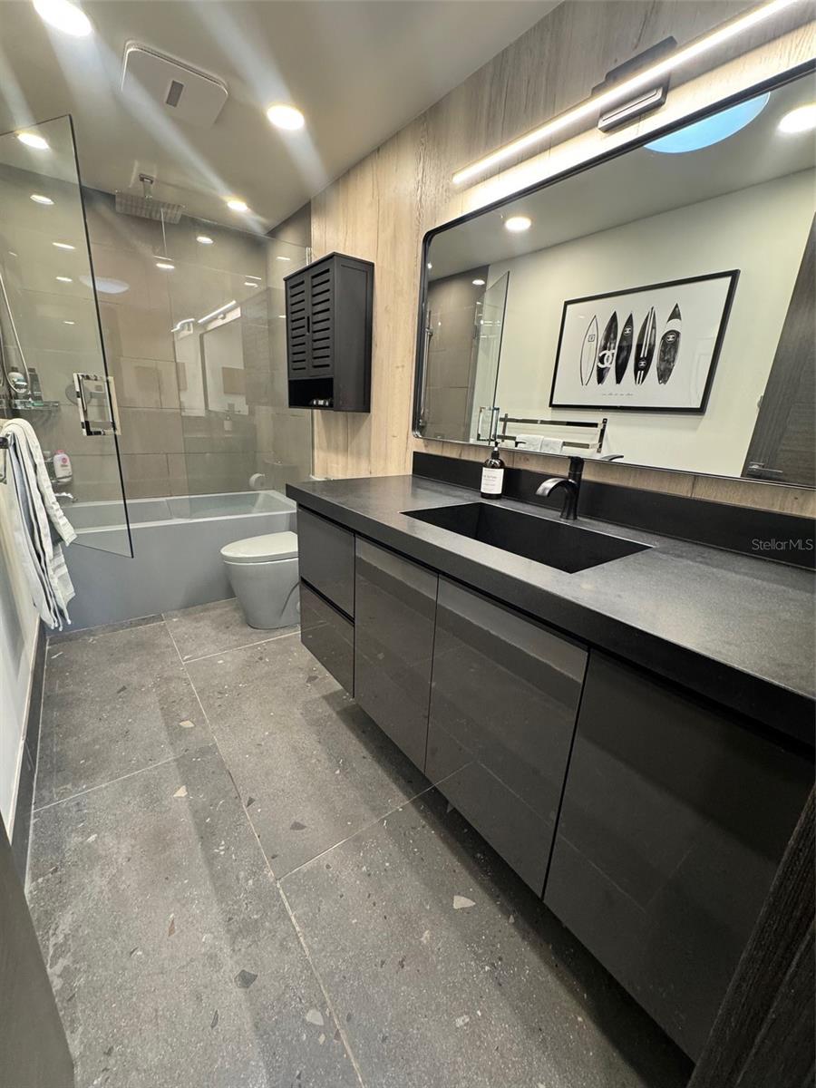 541 SPANISH DR N, LONGBOAT KEY, FL, 34228