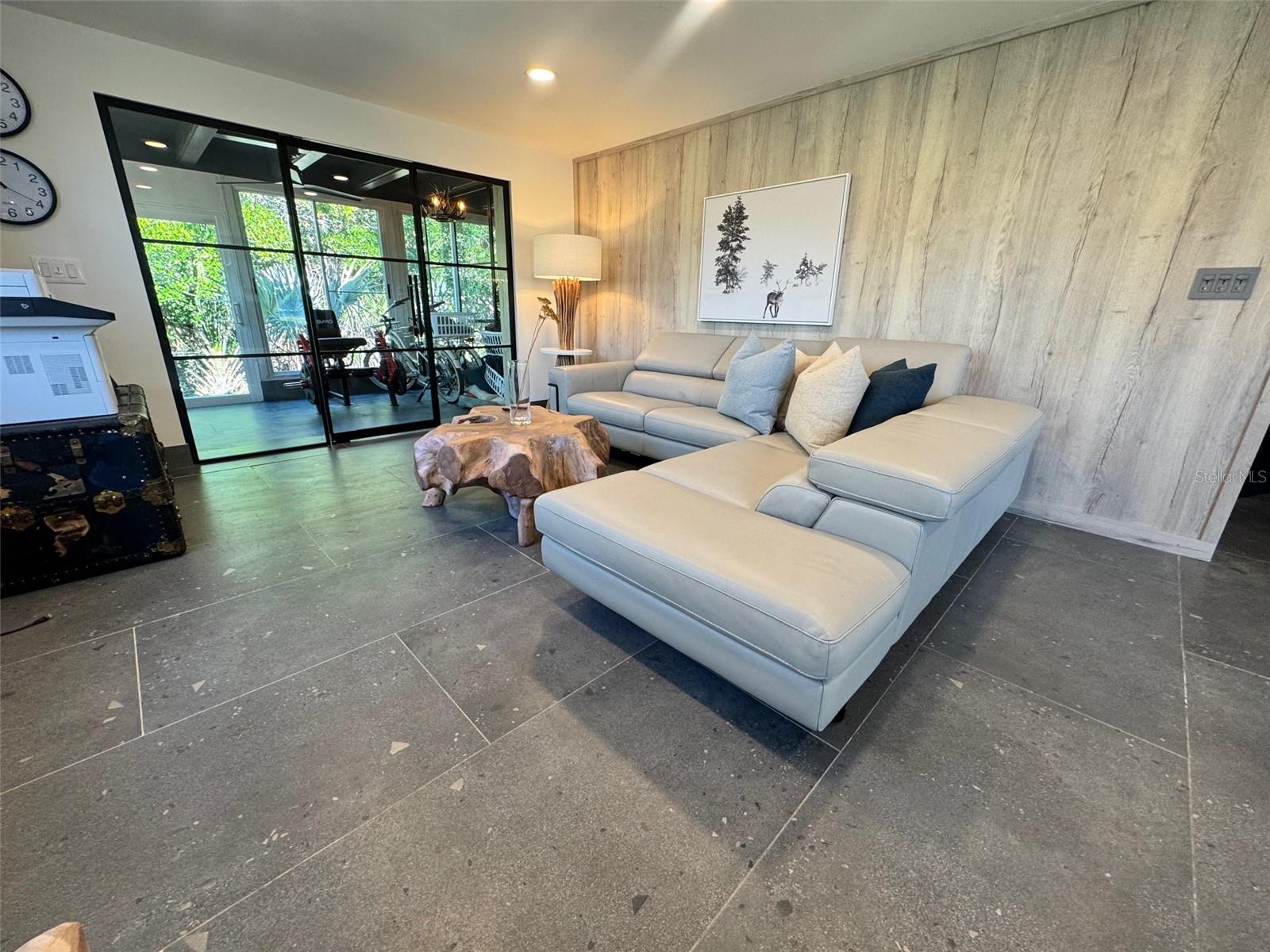 541 SPANISH DR N, LONGBOAT KEY, FL, 34228