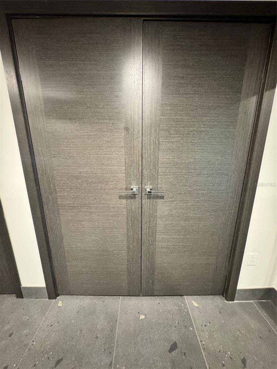 541 SPANISH DR N, LONGBOAT KEY, FL, 34228