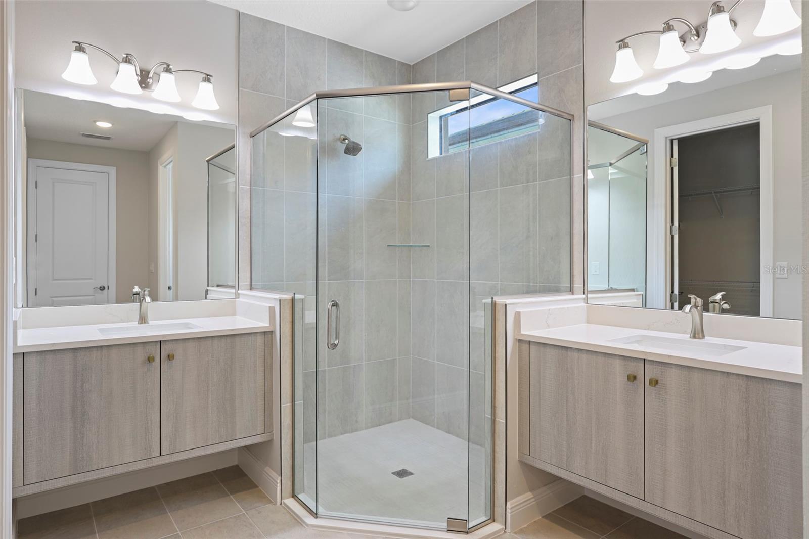 18340 ROCKPORT PL, LAKEWOOD RANCH, FL, 34211