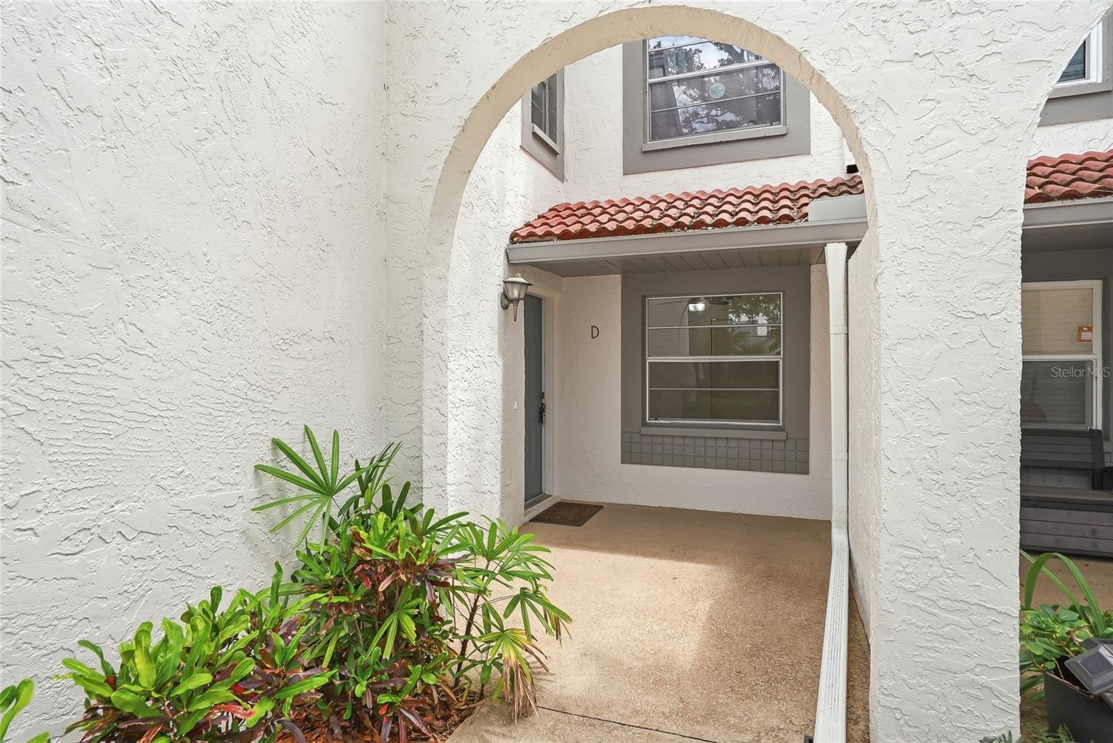 500 SANTA CRUZ PL NE #D, ST PETERSBURG, FL, 33703