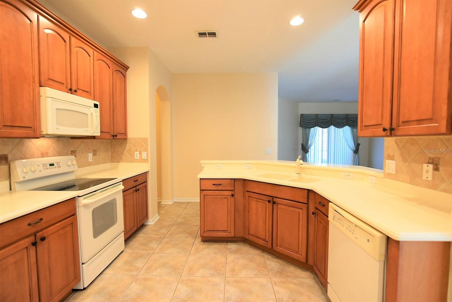 8711 HASTINGS BEACH BLVD, ORLANDO, FL, 32829