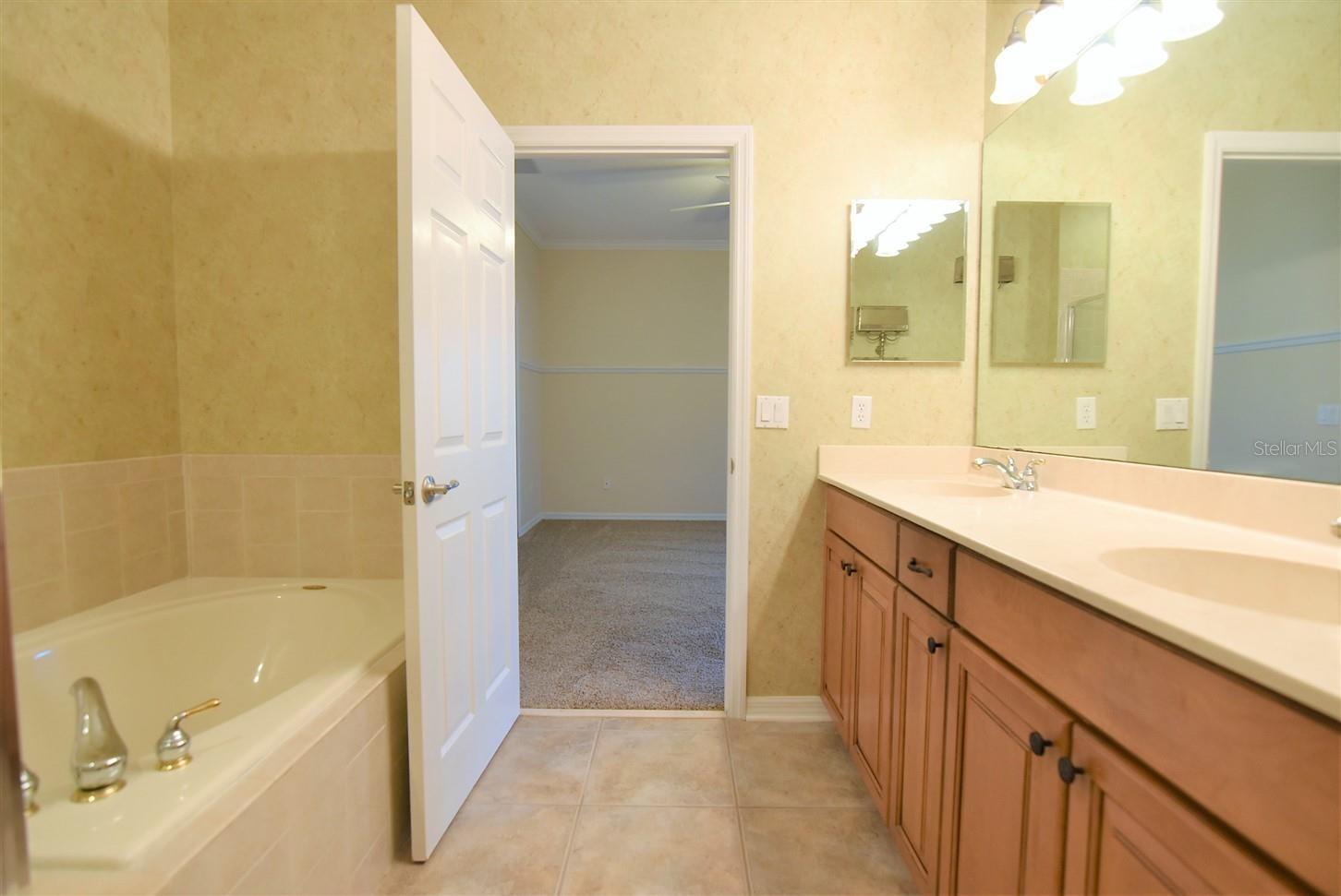 8711 HASTINGS BEACH BLVD, ORLANDO, FL, 32829