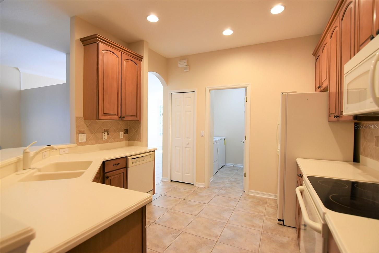 8711 HASTINGS BEACH BLVD, ORLANDO, FL, 32829