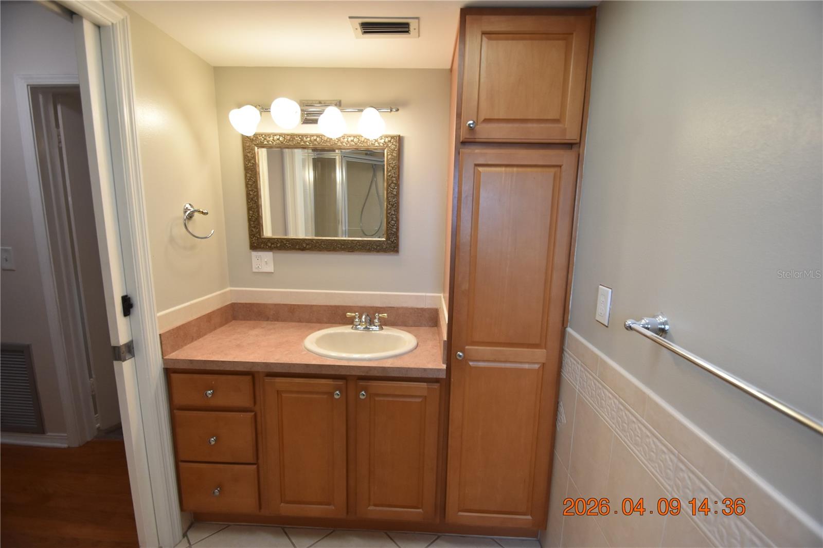 8402 BLACKSTONE CT, TAMPA, FL, 33615