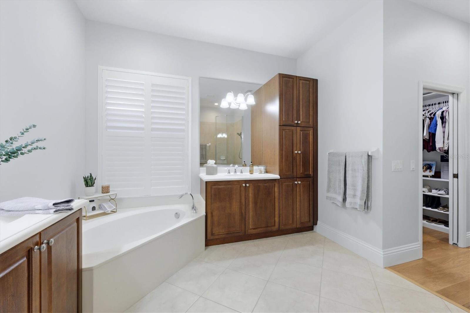 12323 THORNHILL CT, LAKEWOOD RANCH, FL, 34202