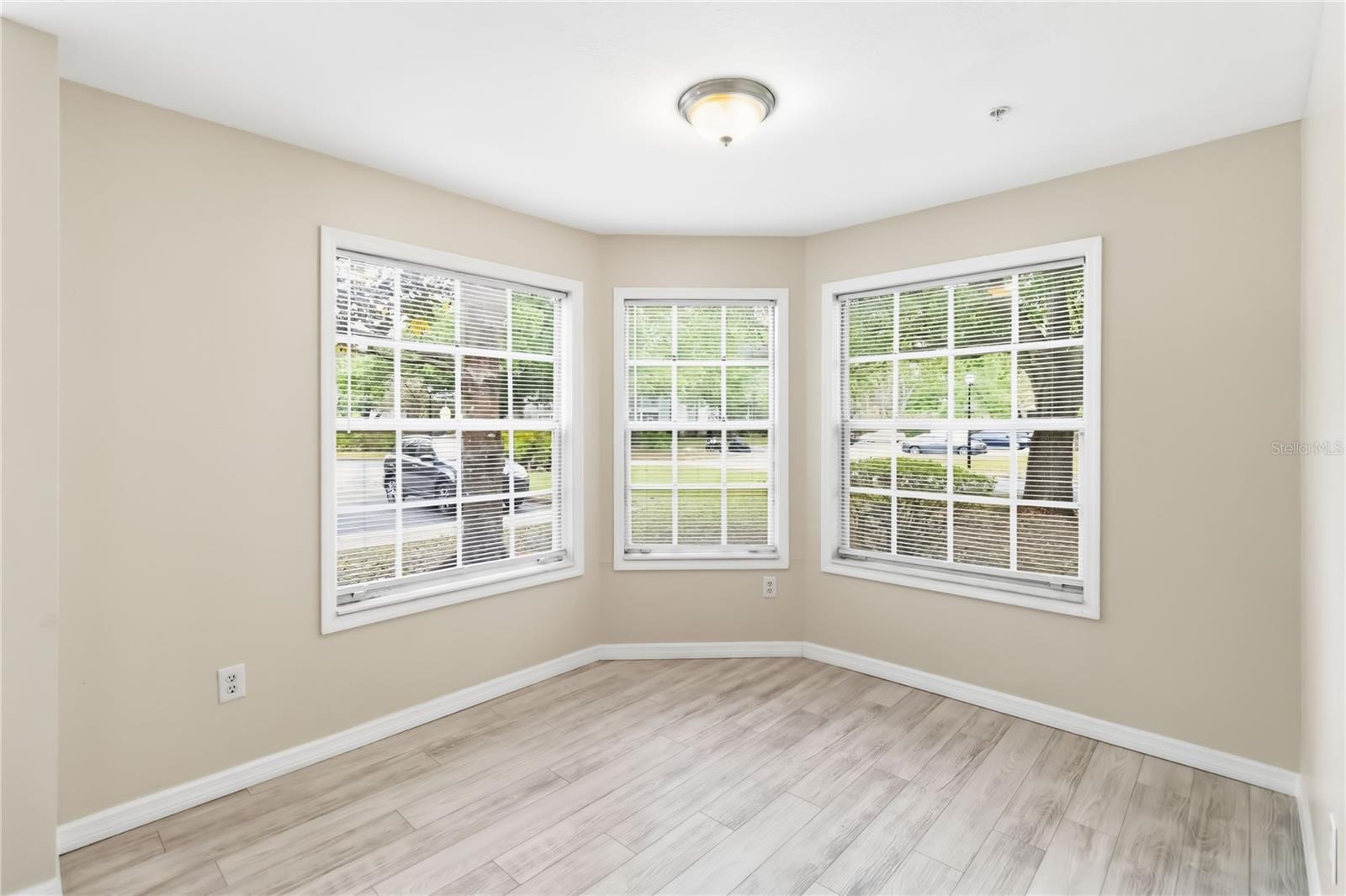 995 NORTHERN DANCER WAY #105, CASSELBERRY, FL, 32707