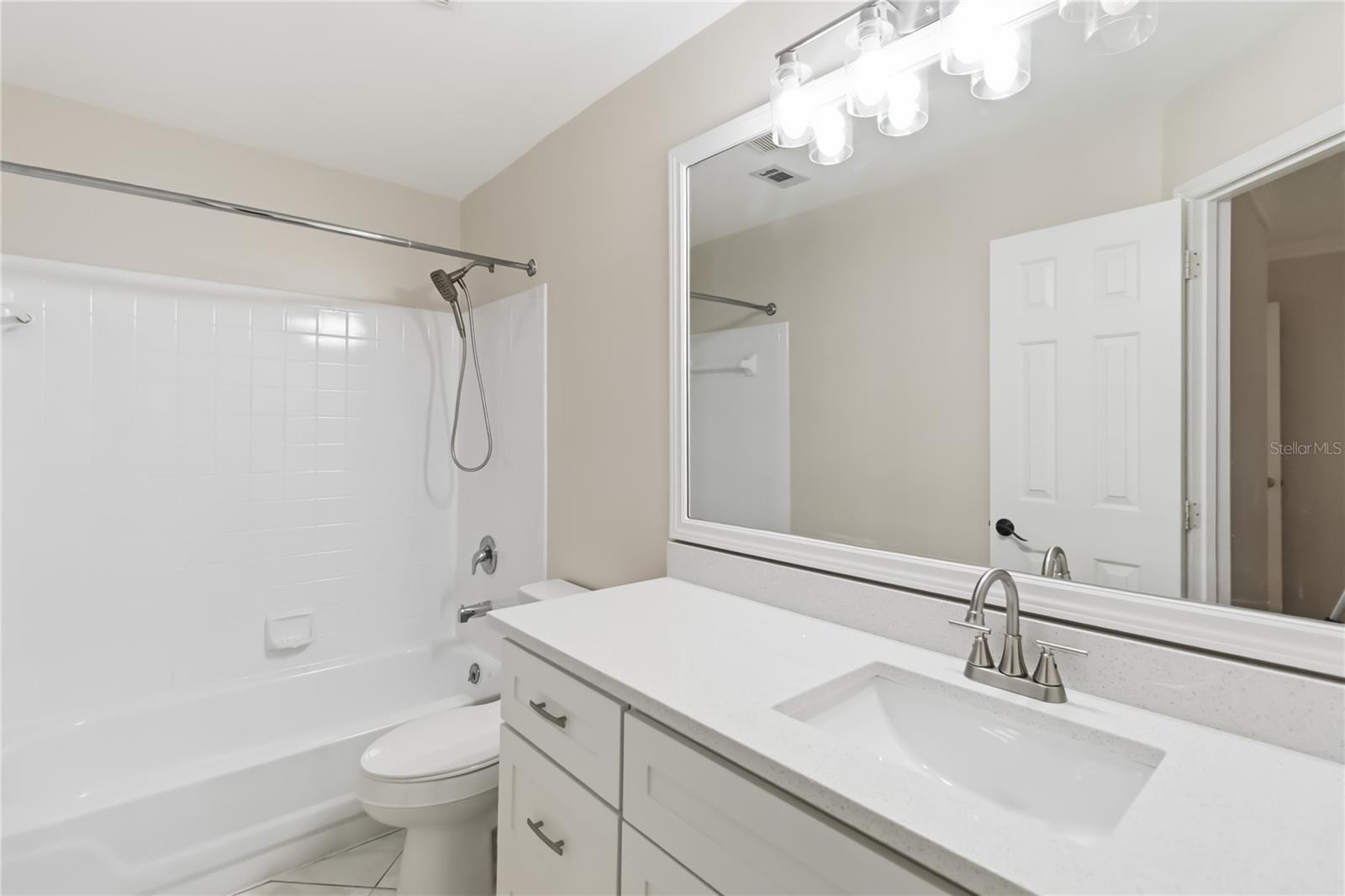 995 NORTHERN DANCER WAY #105, CASSELBERRY, FL, 32707