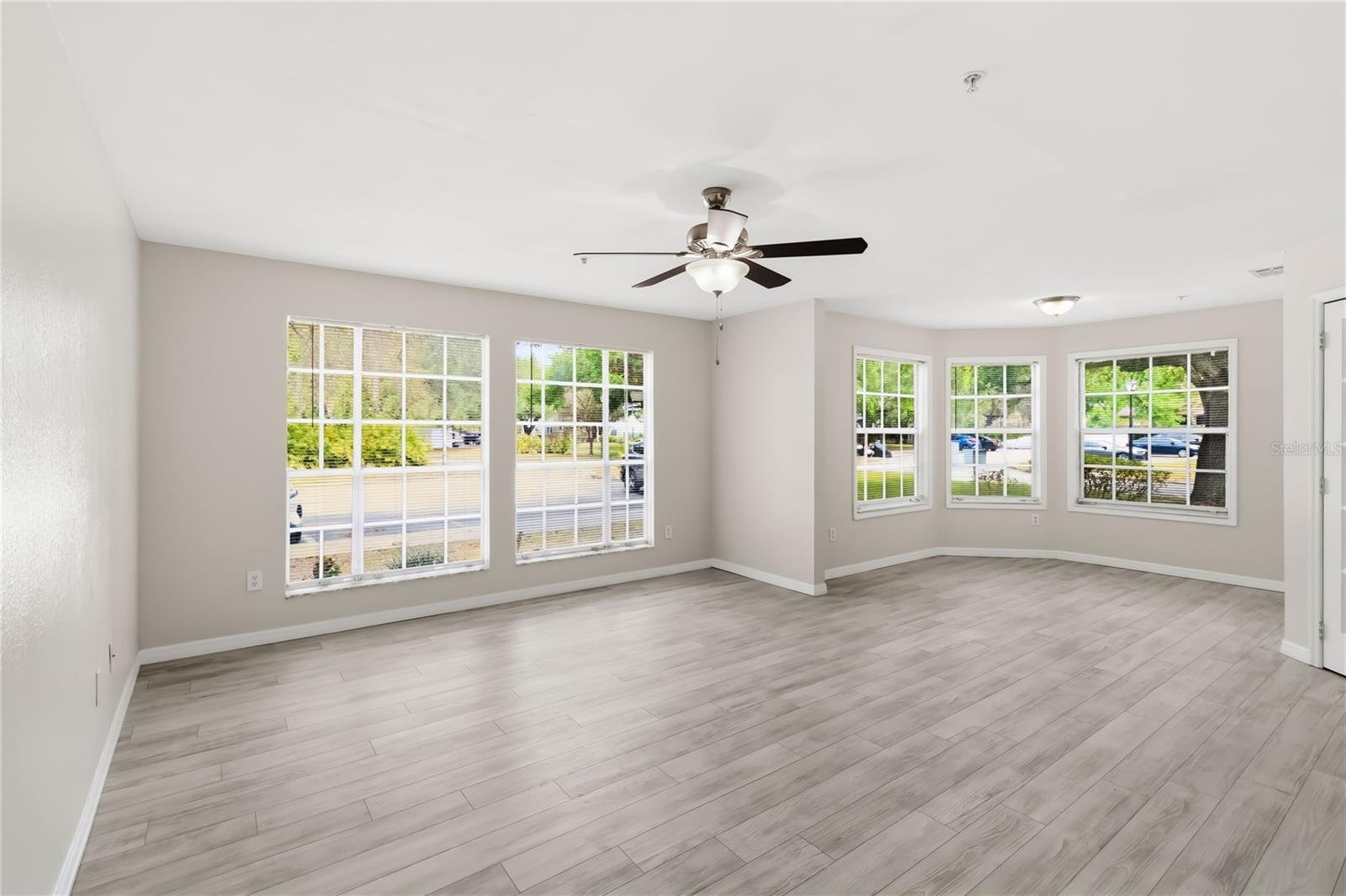 995 NORTHERN DANCER WAY #105, CASSELBERRY, FL, 32707