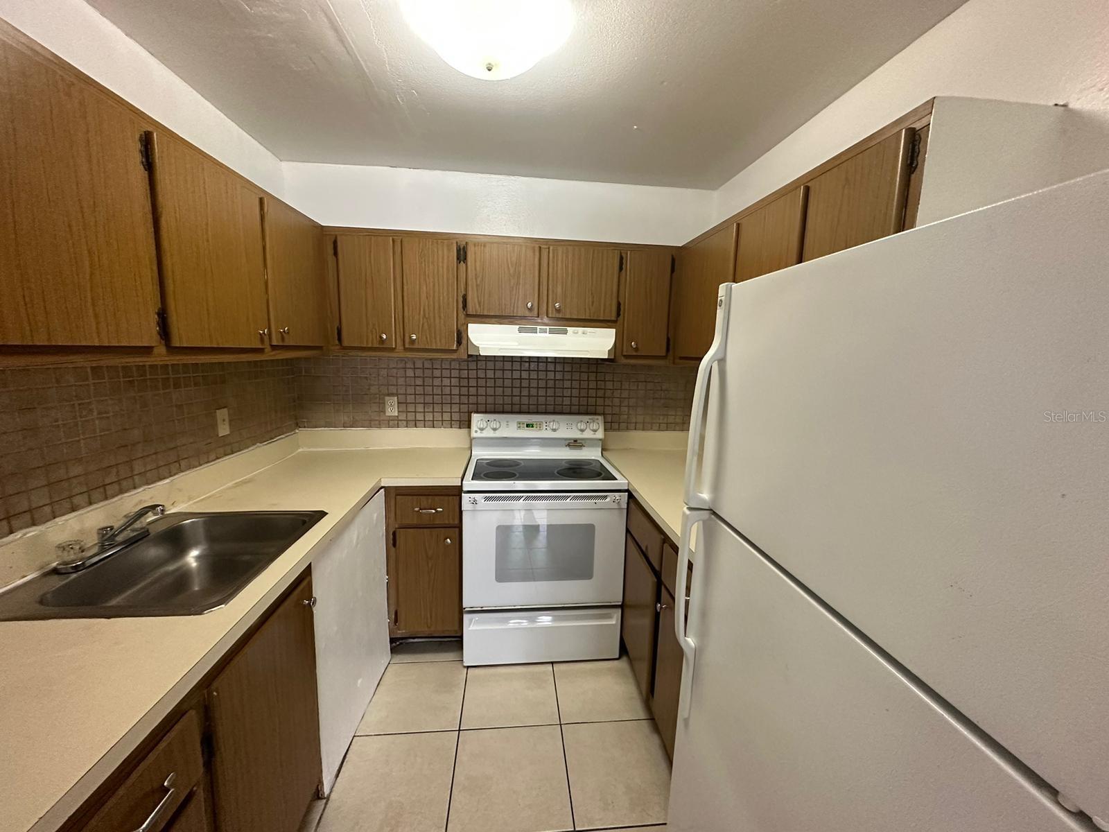 1830 MARAVILLA AVE #202, FORT MYERS, FL, 33901