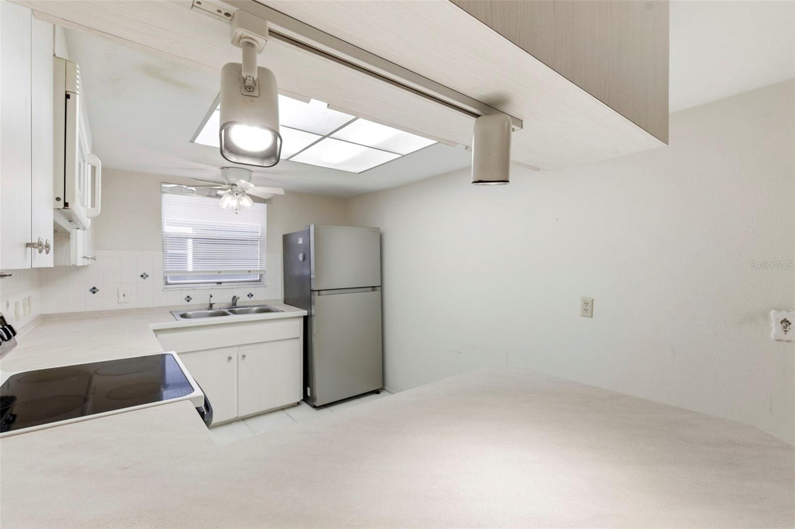 Lots of counter space!