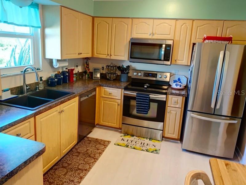 323 DOLPHIN PKWY, PUNTA GORDA, FL, 33950