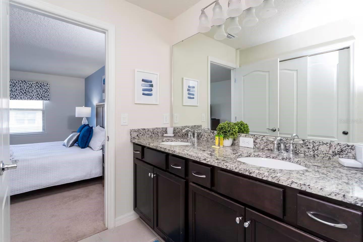 2411 DUBAI ST, KISSIMMEE, FL, 34747