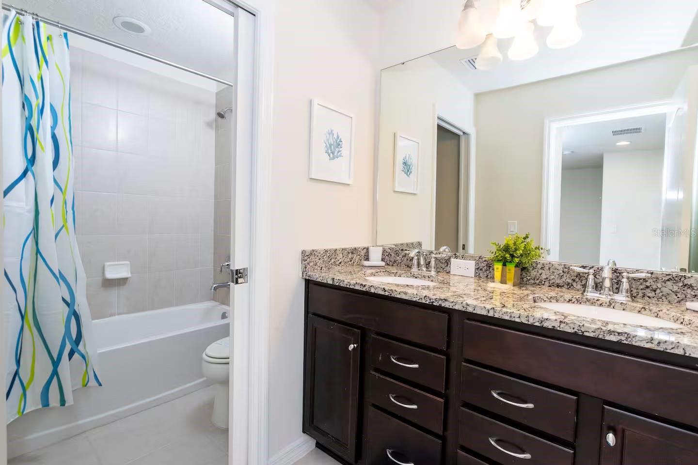 2411 DUBAI ST, KISSIMMEE, FL, 34747