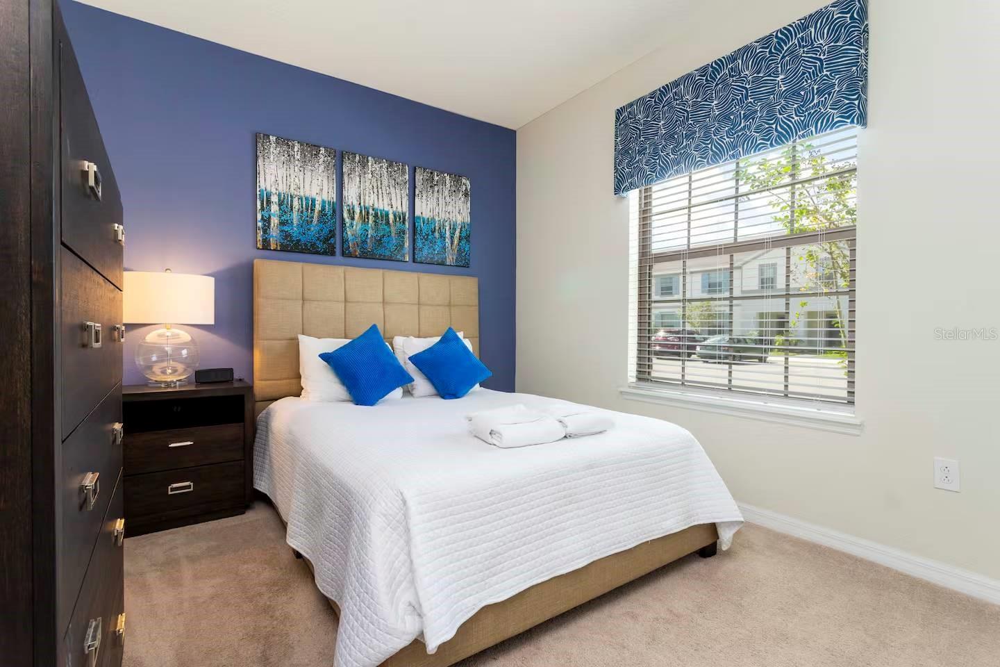 2411 DUBAI ST, KISSIMMEE, FL, 34747