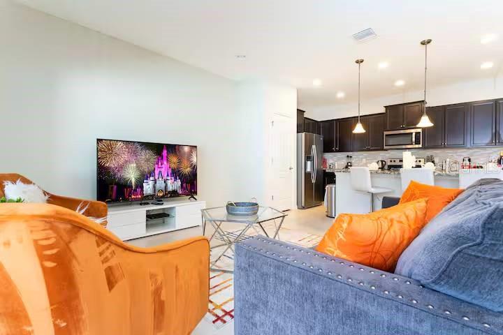 2411 DUBAI ST, KISSIMMEE, FL, 34747