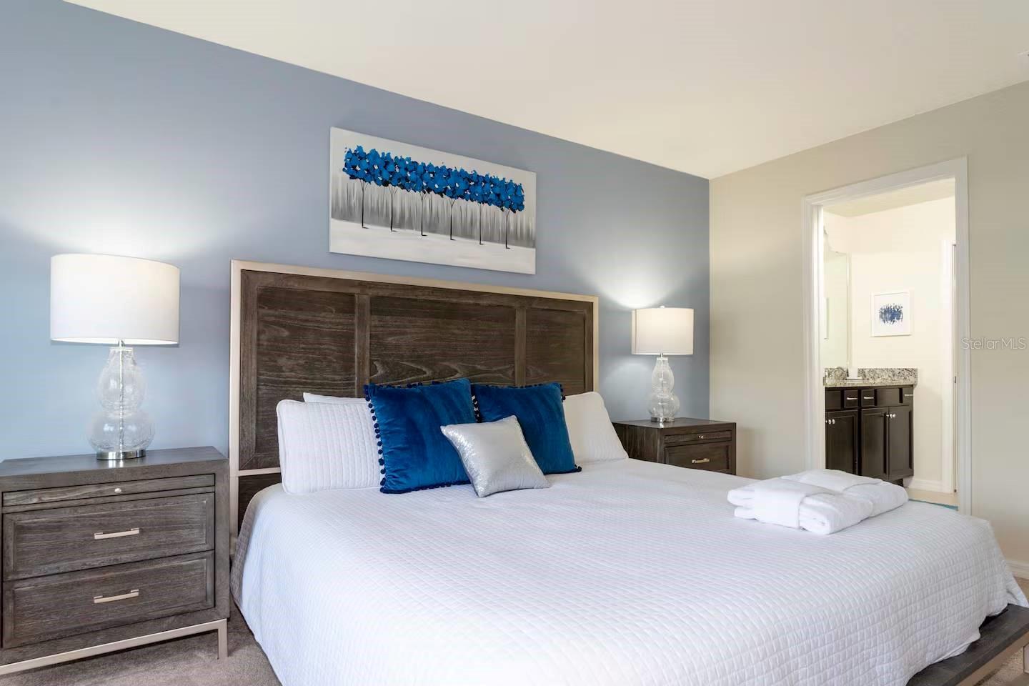 2411 DUBAI ST, KISSIMMEE, FL, 34747