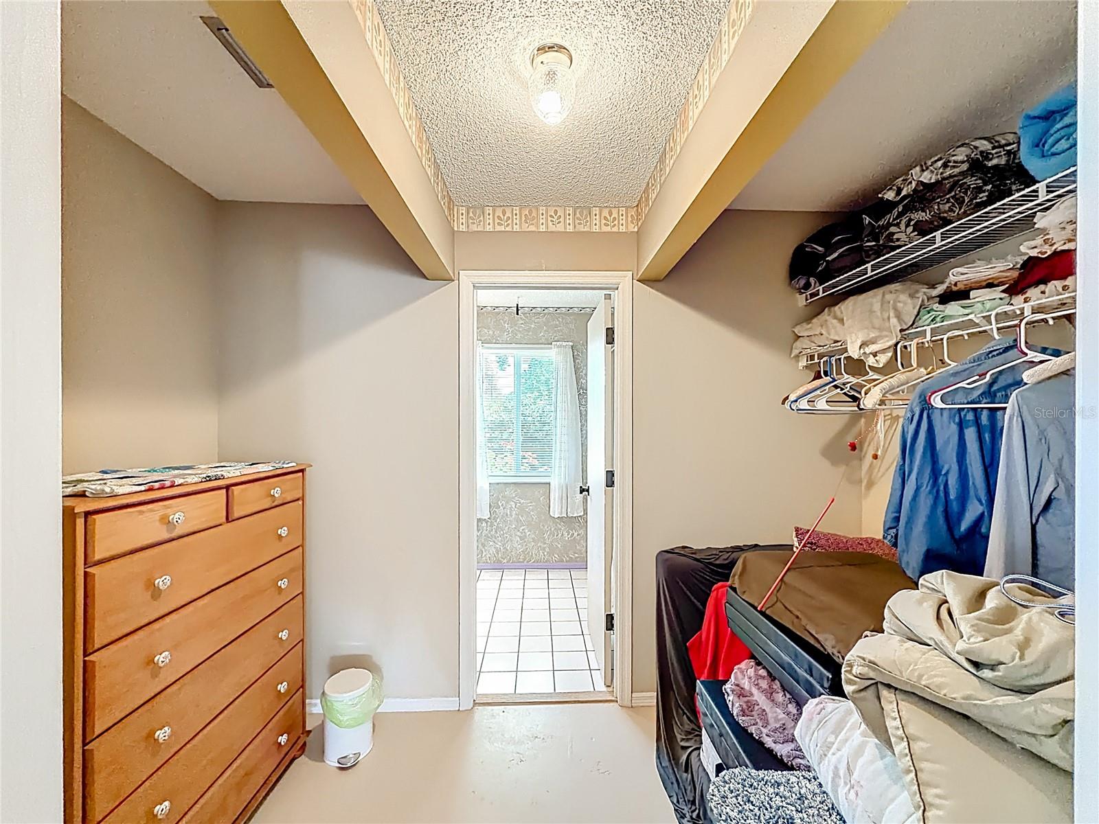 601 E SEMINOLE DR, VENICE, FL, 34293