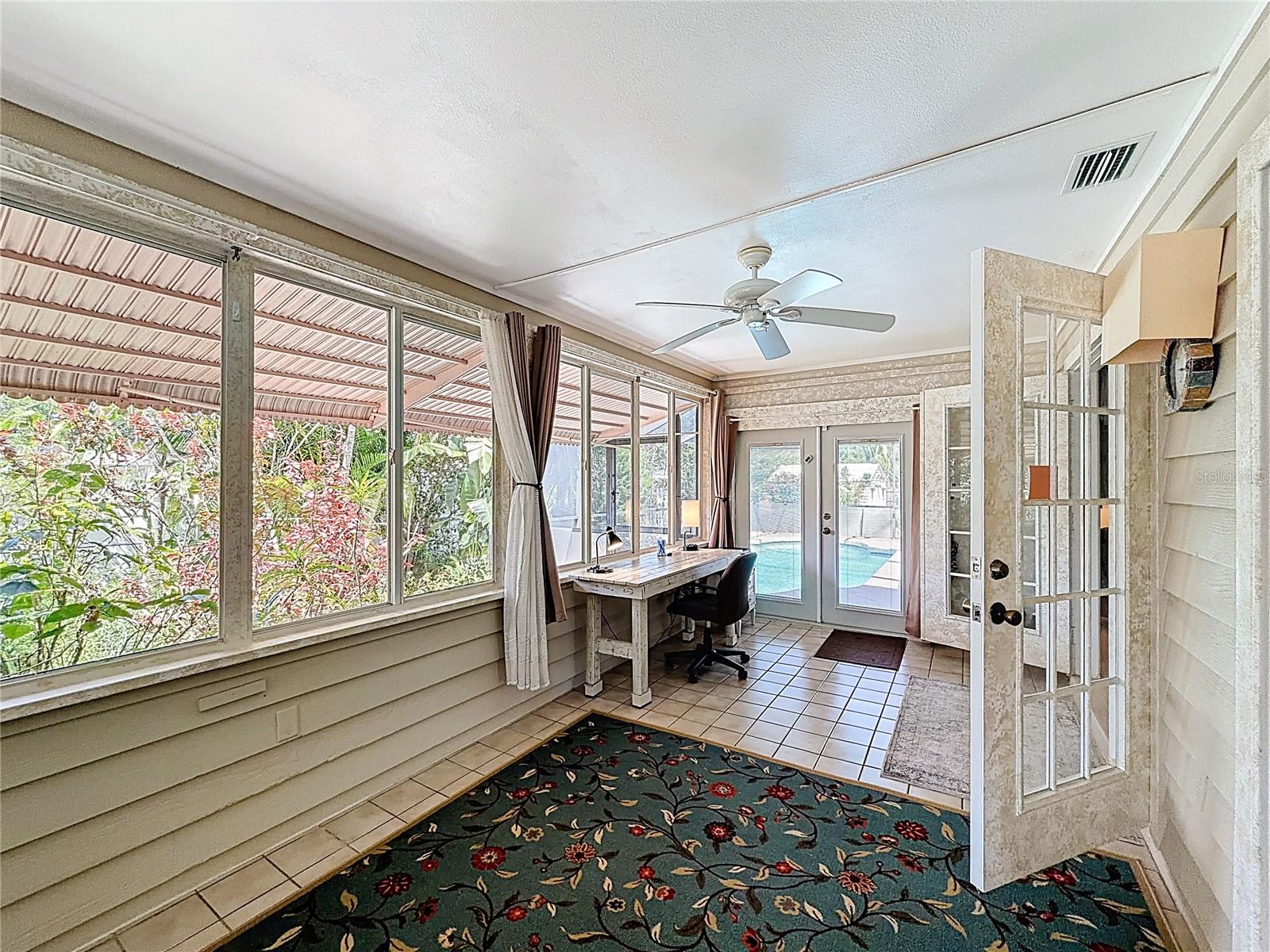 601 E SEMINOLE DR, VENICE, FL, 34293