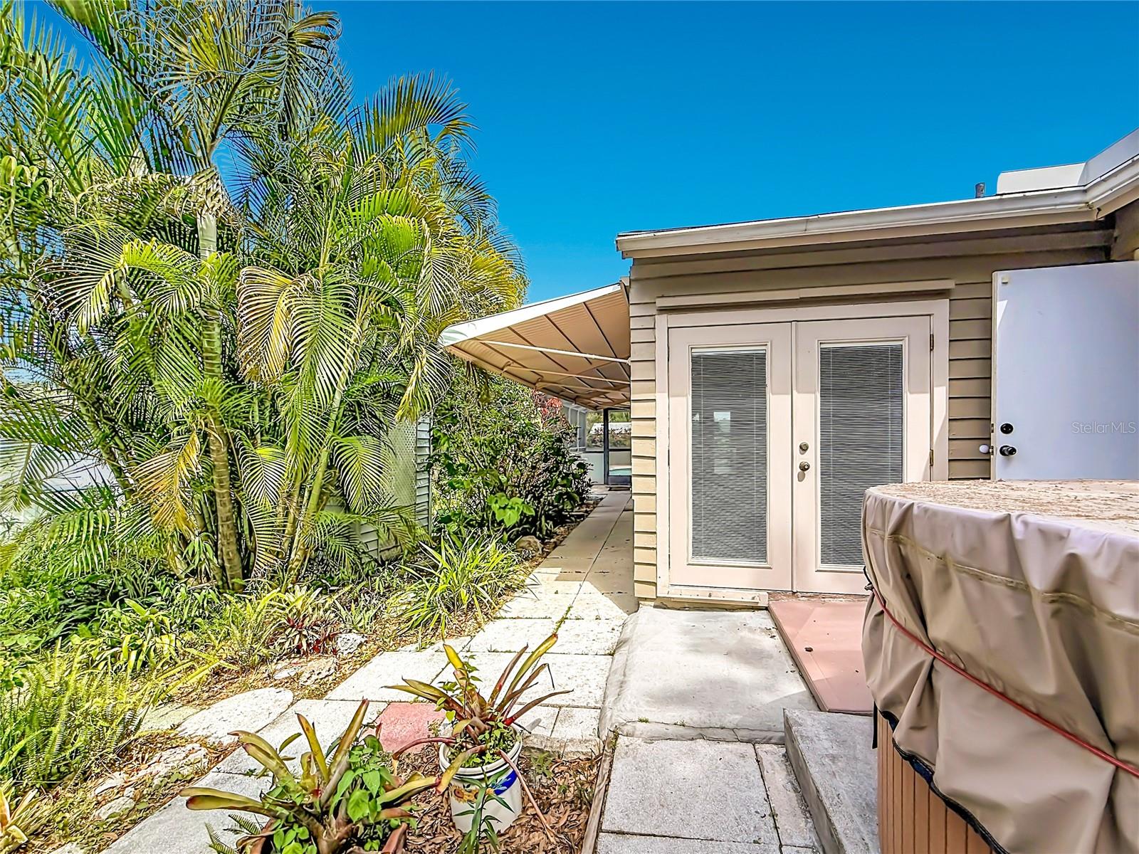 601 E SEMINOLE DR, VENICE, FL, 34293