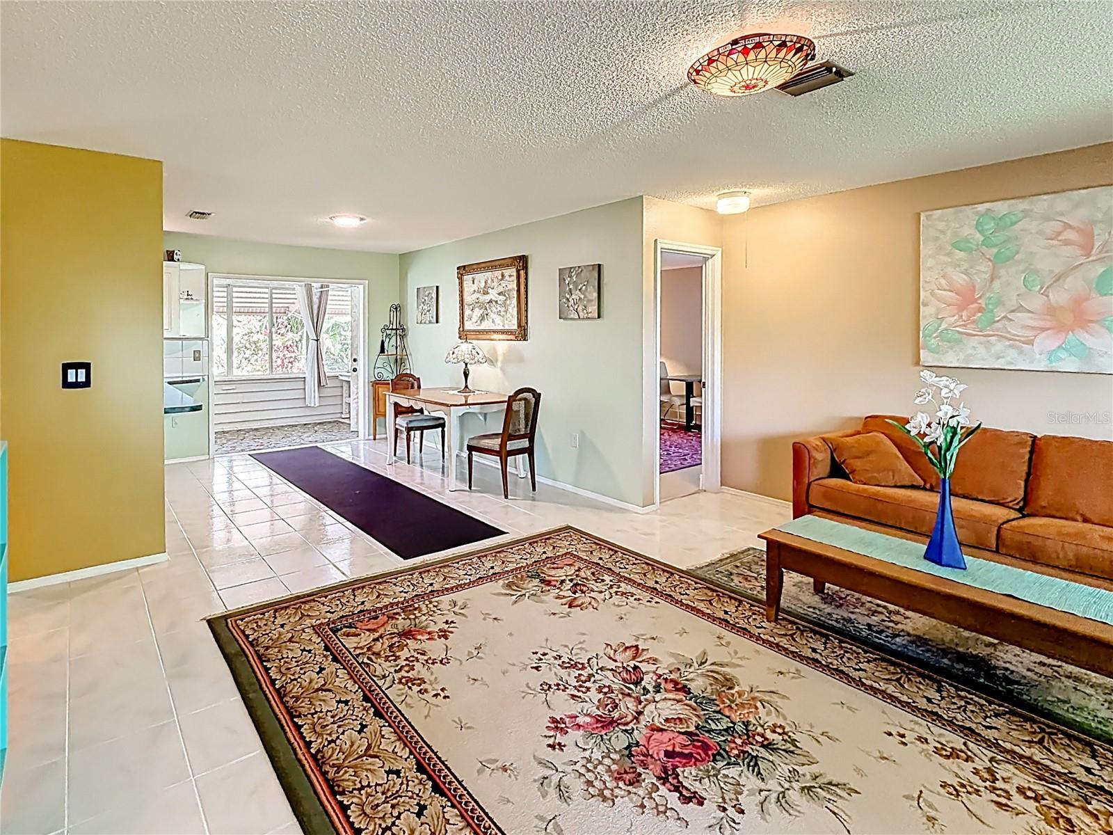 601 E SEMINOLE DR, VENICE, FL, 34293