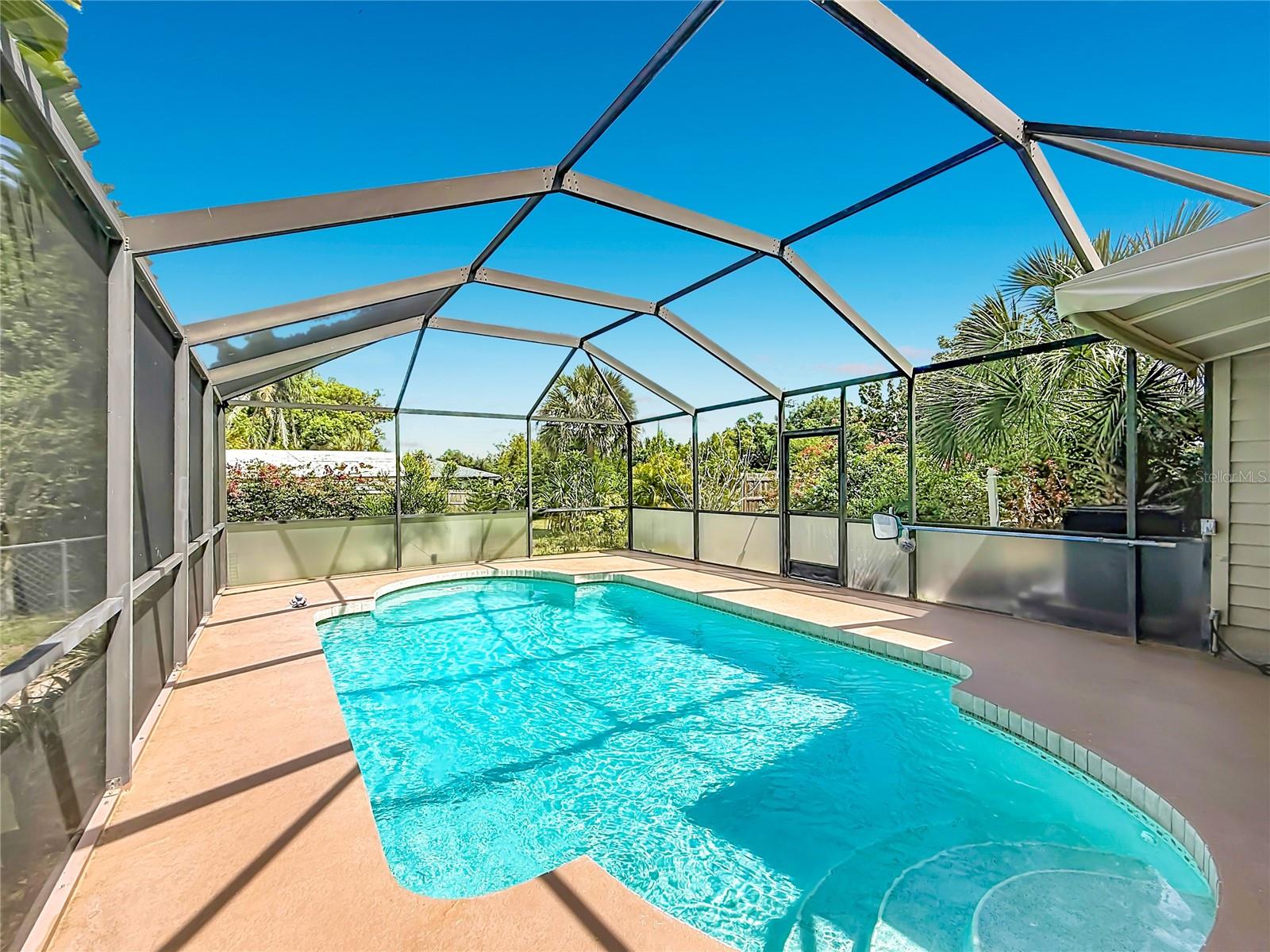 601 E SEMINOLE DR, VENICE, FL, 34293